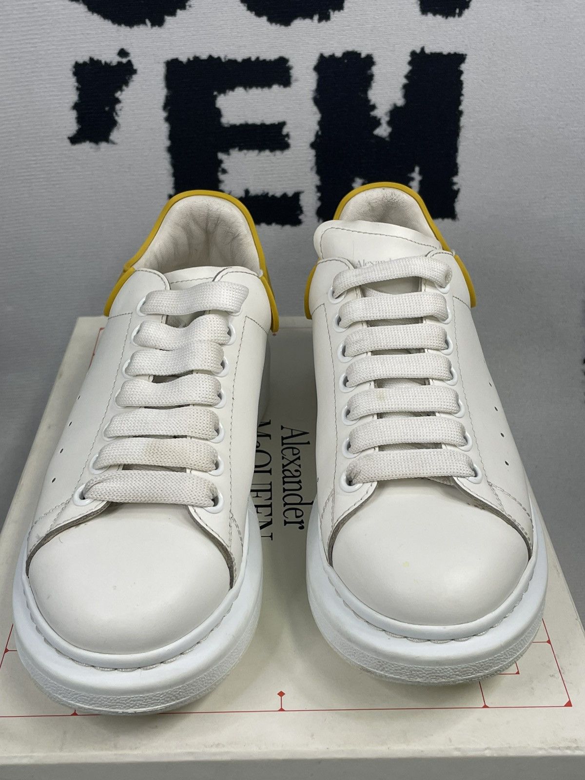 Alexander McQueen Alexander McQueen Oversized Sneaker Size US 7.5 / IT 37.5 - 6 Thumbnail