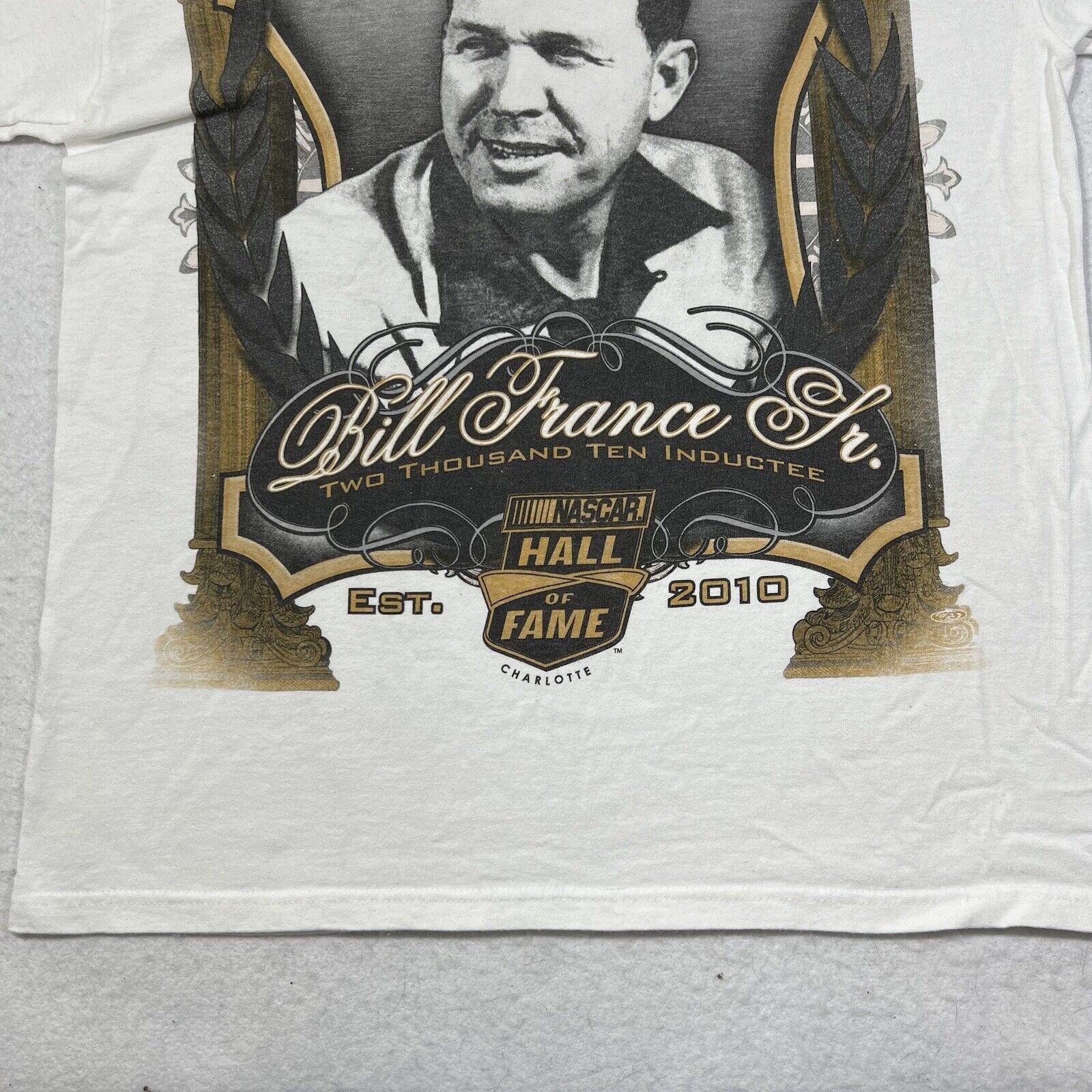 NASCAR NASCAR Bill France Sr. 2010 Hall of Fame White Graphic Tee Size US M / EU 48-50 / 2 - 6 Thumbnail