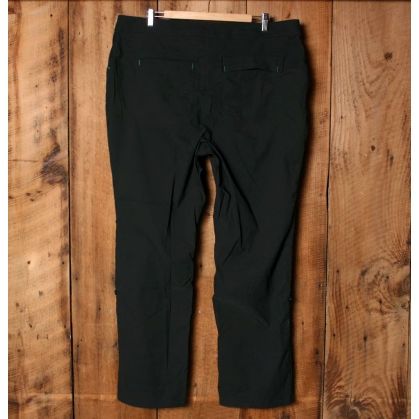 Vintage ALPINE PARROT Ponderosa Black/Green Stretch Nylon Hiking River Pants Sz. 20 Womens Cargo 94% Nylon 6% Elastane Inseam 31" Regular Size 27" / US 4 / IT 40 - 4 Thumbnail