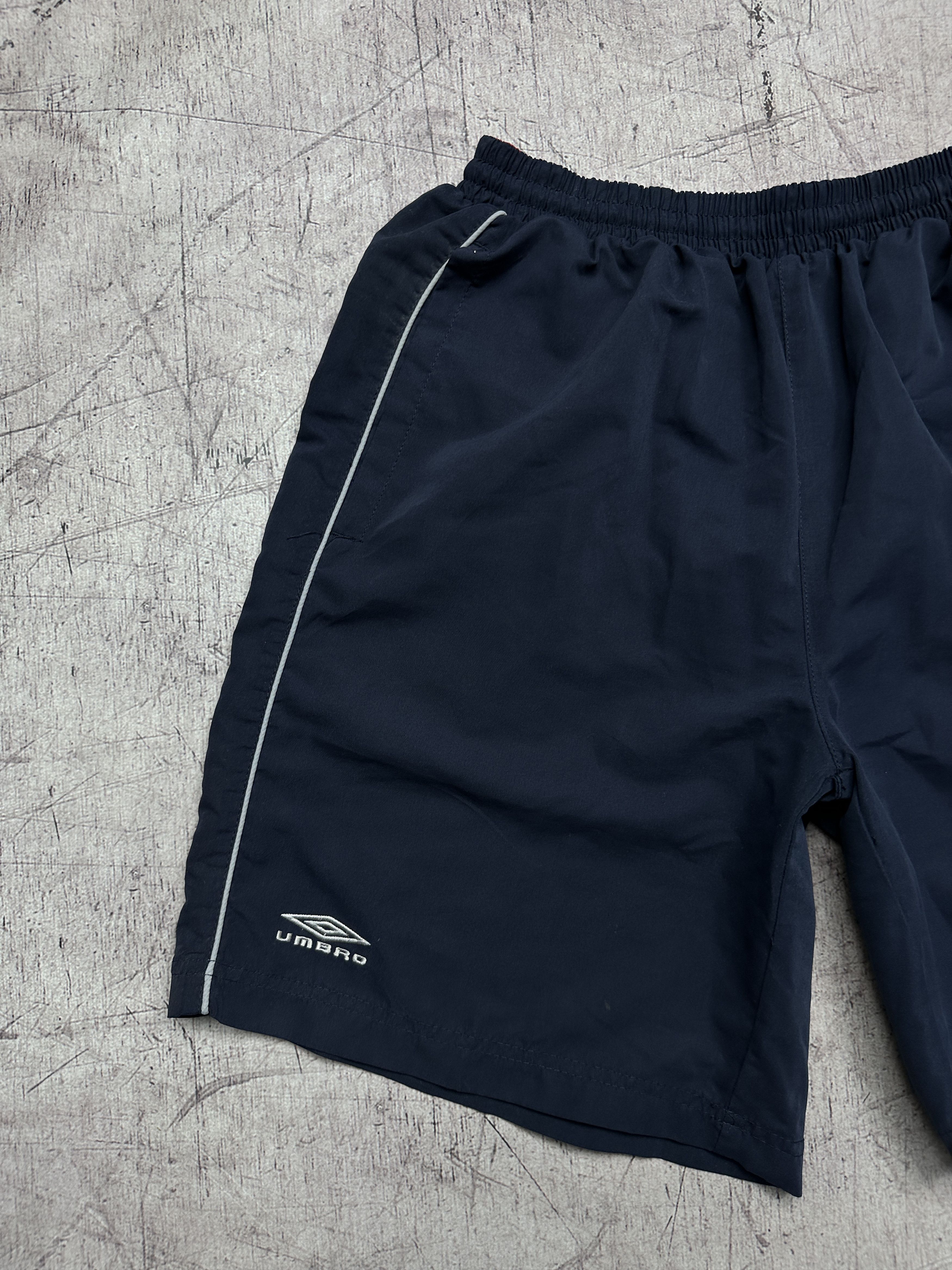 Umbro Umbro Vintage Mens Big Logo Nylon Shorts Size US 32 / EU 48 - 3 Thumbnail