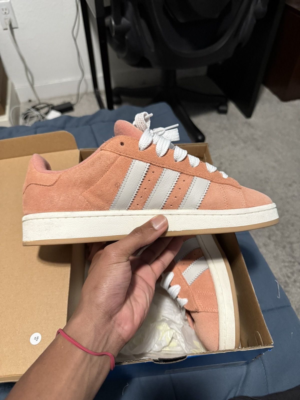Adidas ADIDAS CAMPUS 00s Size US 9.5 / EU 42-43 - 1 Thumbnail