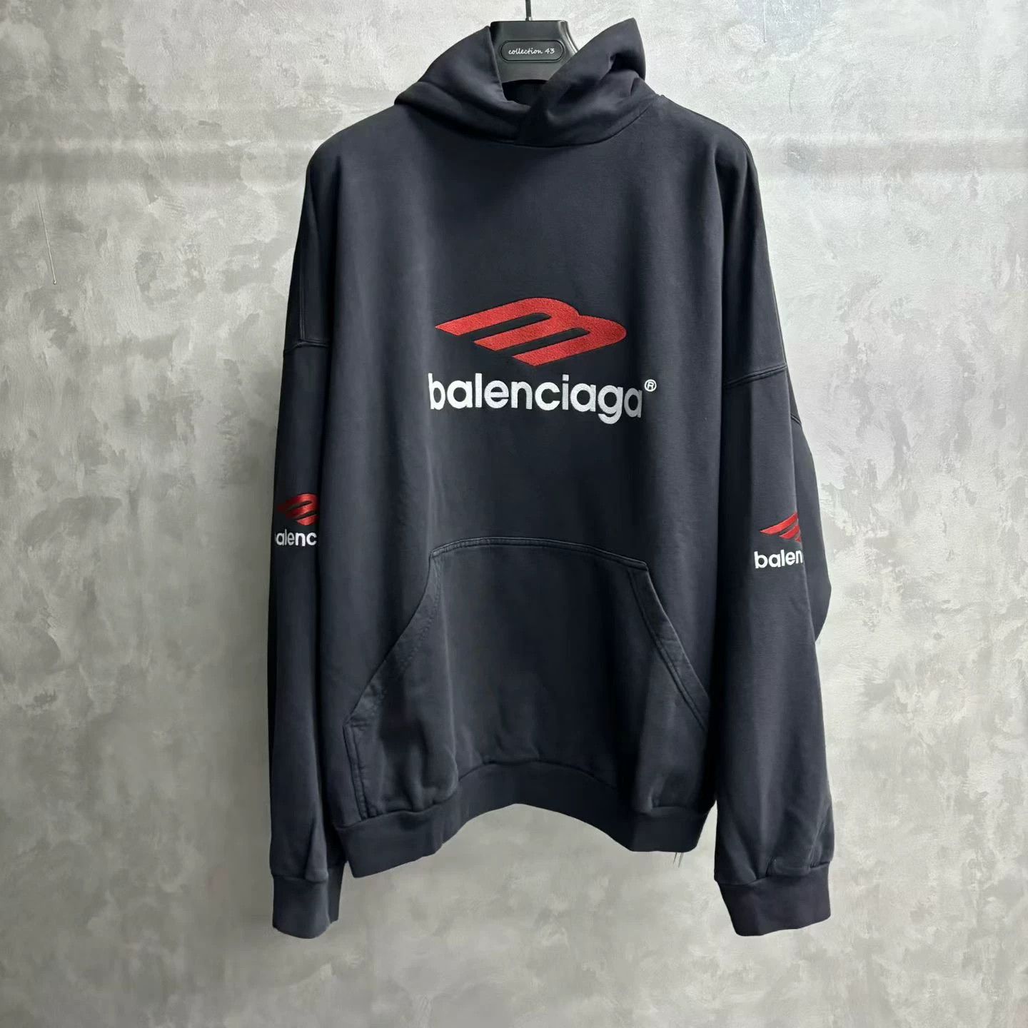 Balenciaga Balenciaga Printed Graphic Black Hoodie 4 Men Size US XS / EU 42 / 0 - 1 Thumbnail