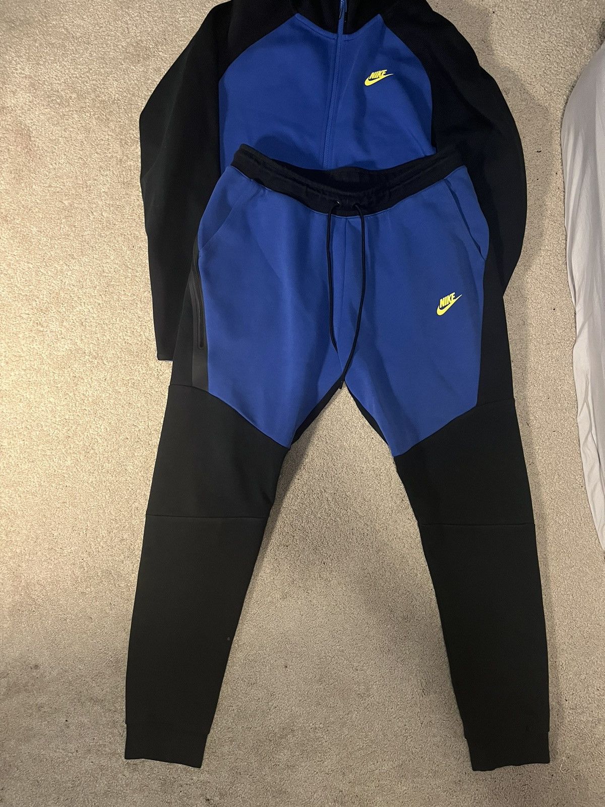 Nike Rare central cee nike tech fleece | Grailed