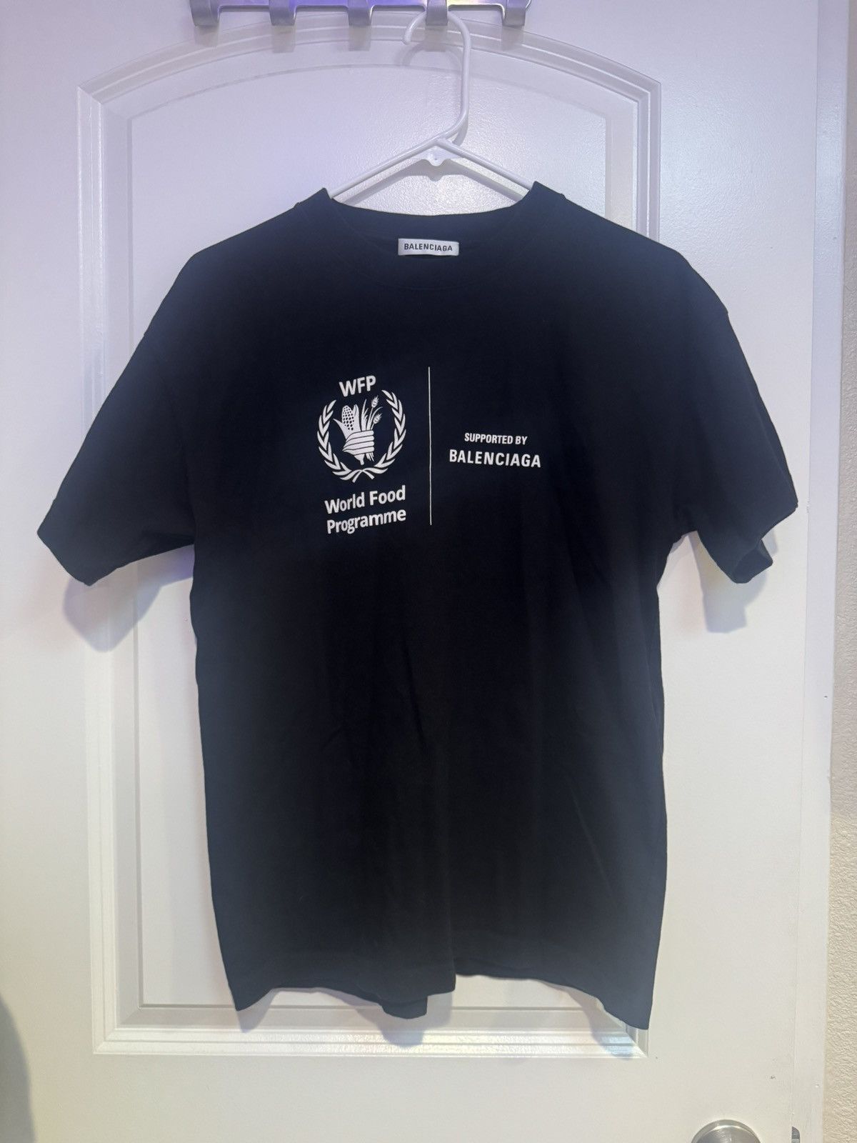 Balenciaga Balenciaga World food program Size US S / EU 44-46 / 1 - 2 Thumbnail