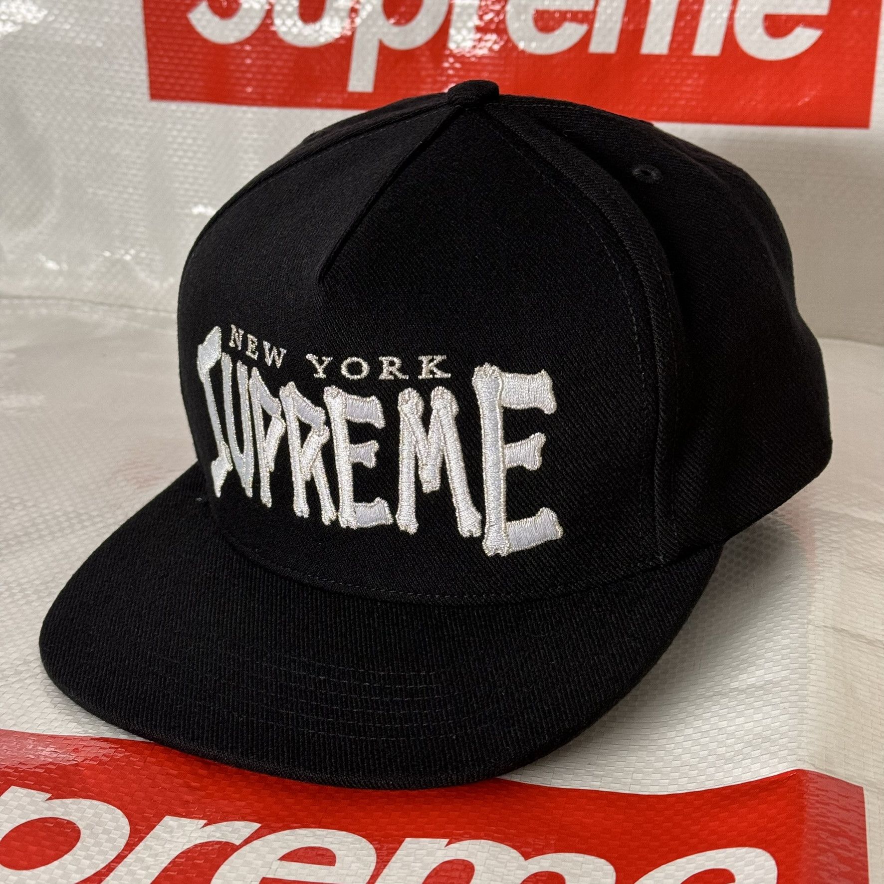 Supreme 5 Panel Black | Grailed