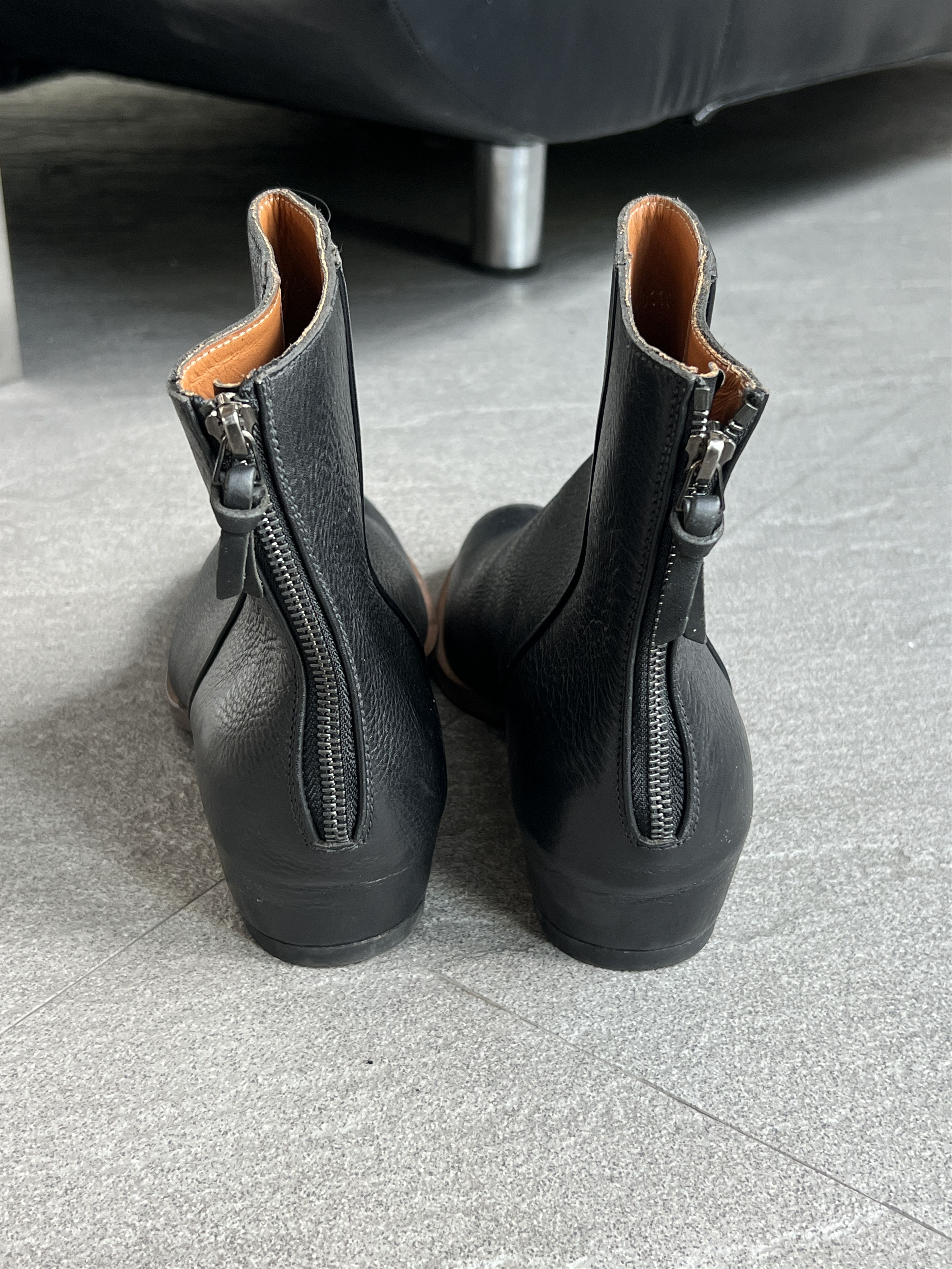 Givenchy Givenchy Leather Side Zip Ankle Boots EU 41 Black Size US 8 / EU 41 - 4 Thumbnail