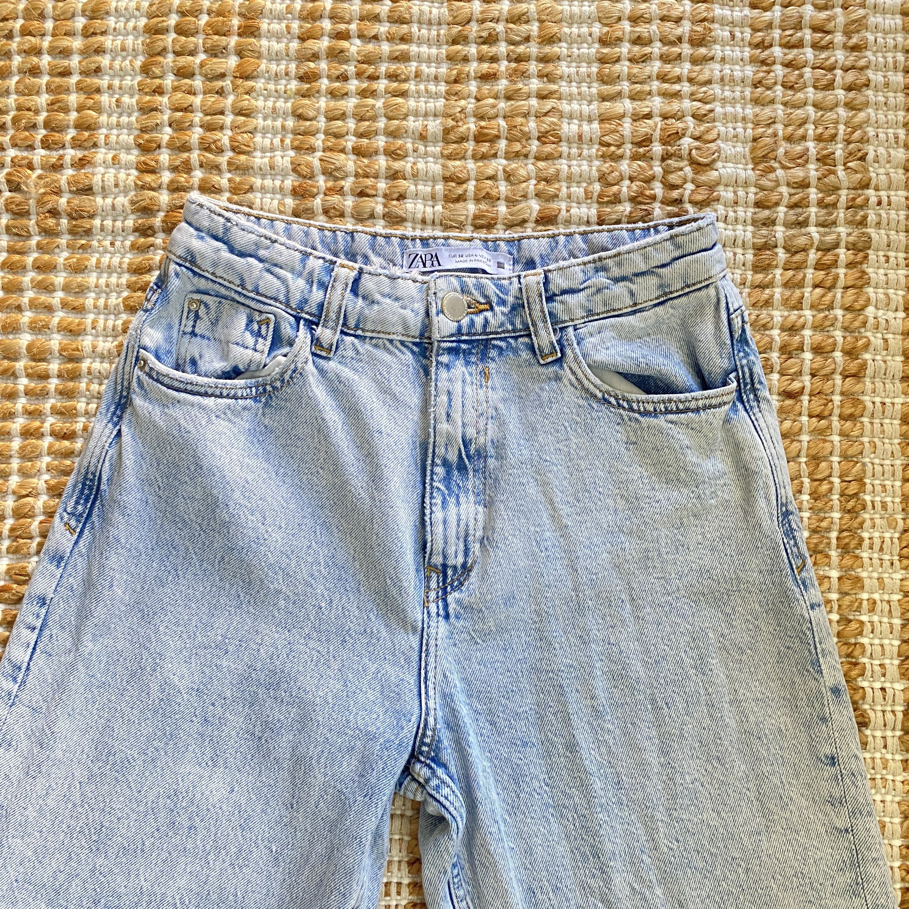 Zara High Waist Comfort Mom Fit Distressed Hem Jeans Size 27" / US 4 / IT 40 - 7 Thumbnail