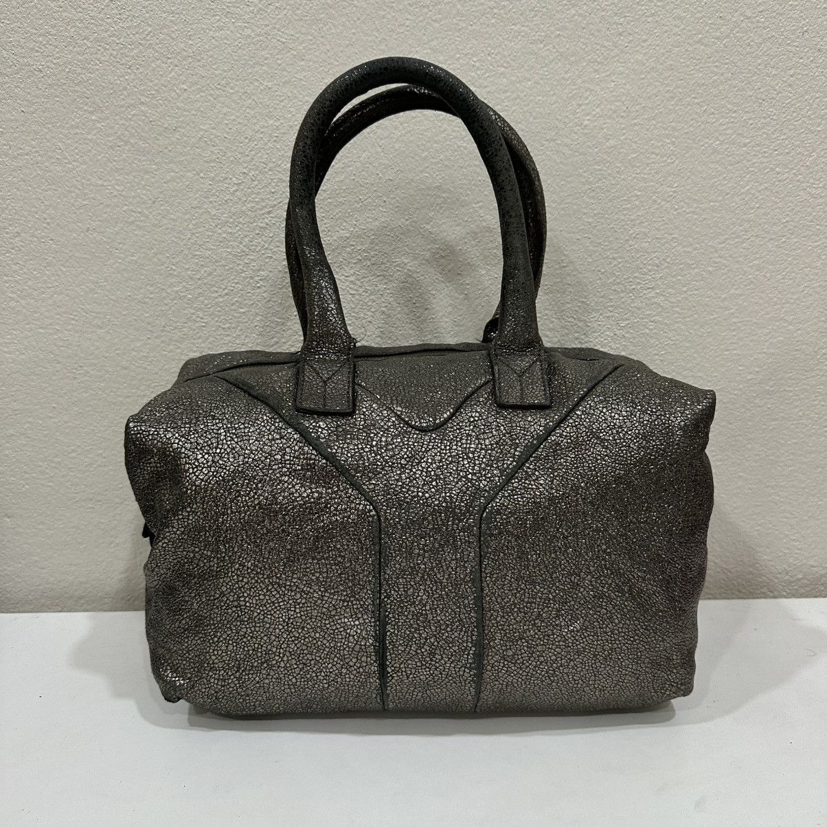 Yves Saint Laurent ‼️LASTDROP‼️ YVES SAINT LAURENT SHEARLING LOCKIT Y LOGOBAG YSL Size ONE SIZE - 2 Thumbnail