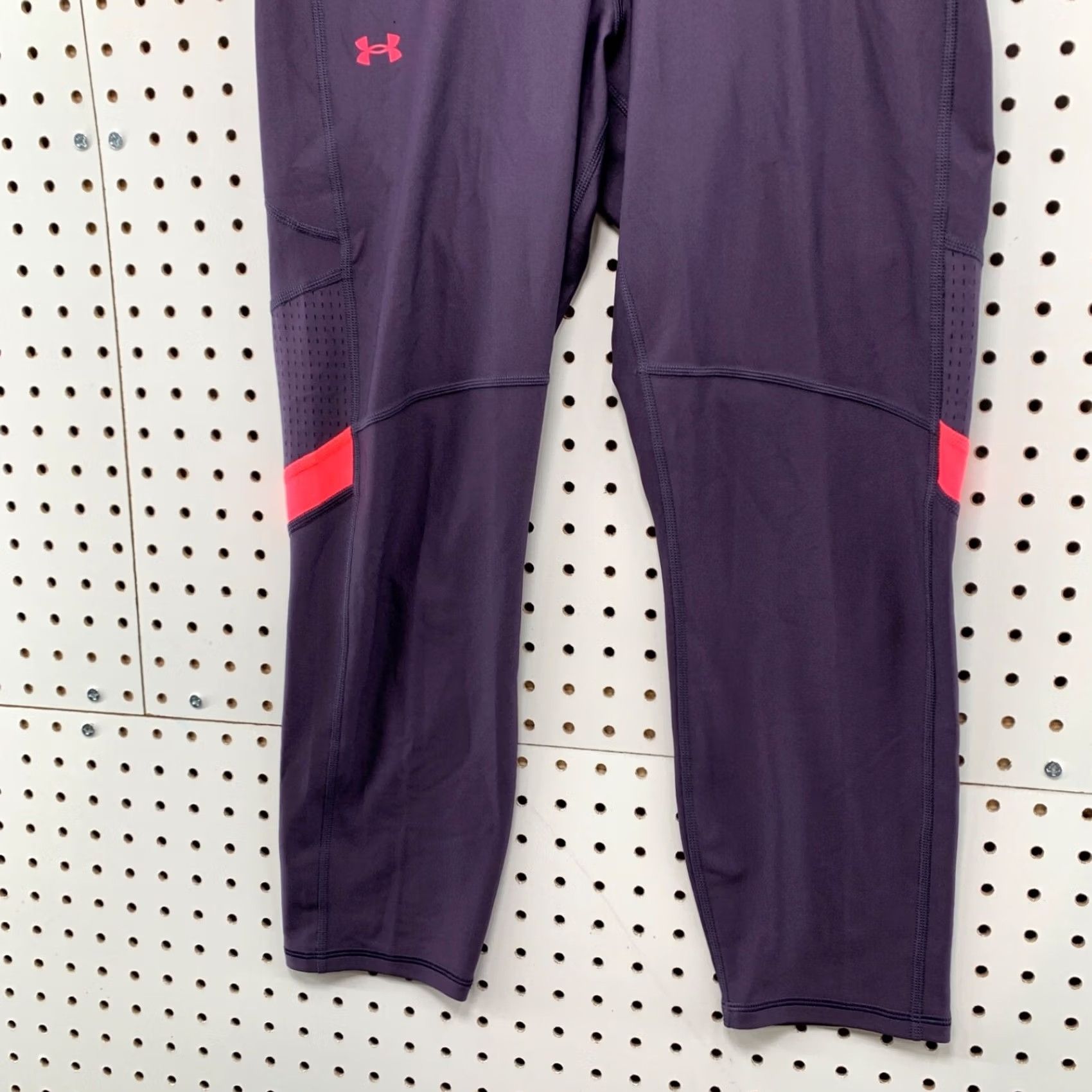 Under Armour Under Armour Compression Leggings Womens XL Purple High Rise 32x23 Workout Activewear Shaping, Leggings, Athleti c Size 40" / US 18 - 5 Thumbnail