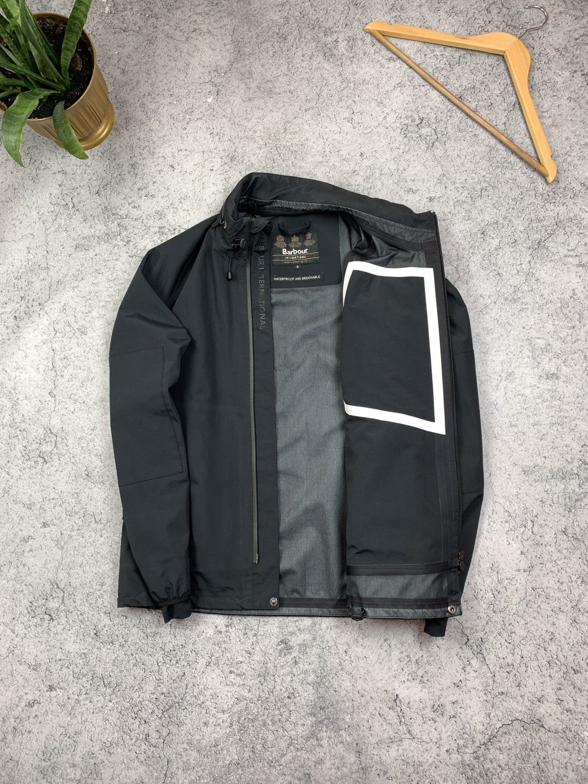 Barbour Barbour International Mayfield Waterproof Jacket Mens Size S Size US S / EU 44-46 / 1 - 8 Thumbnail