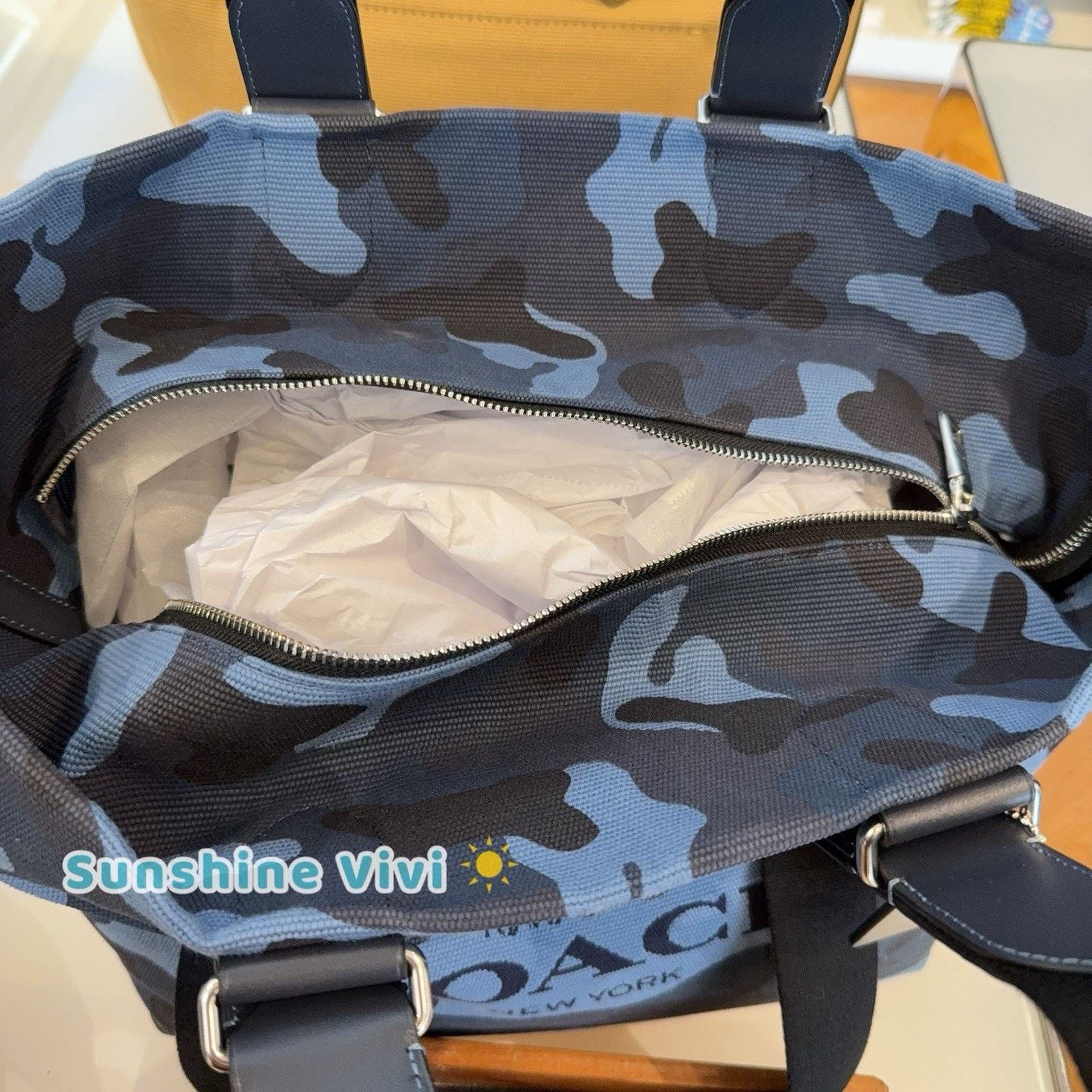 Coach NWT Coach MEN Small Tour Tote Bag Camo CDQ74 Silver/Blue Size ONE SIZE - 5 Thumbnail