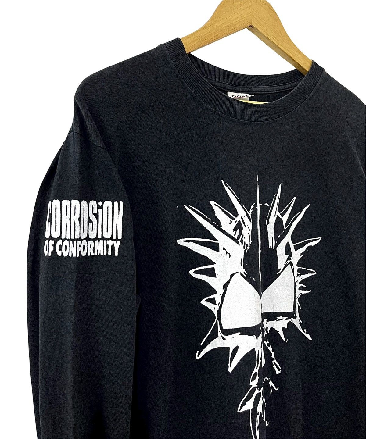 Band Tees VINTAGE 00s CORROSION OF CONFORMITY HEAVY METAL BAND TSHIRT Size US M / EU 48-50 / 2 - 4 Thumbnail
