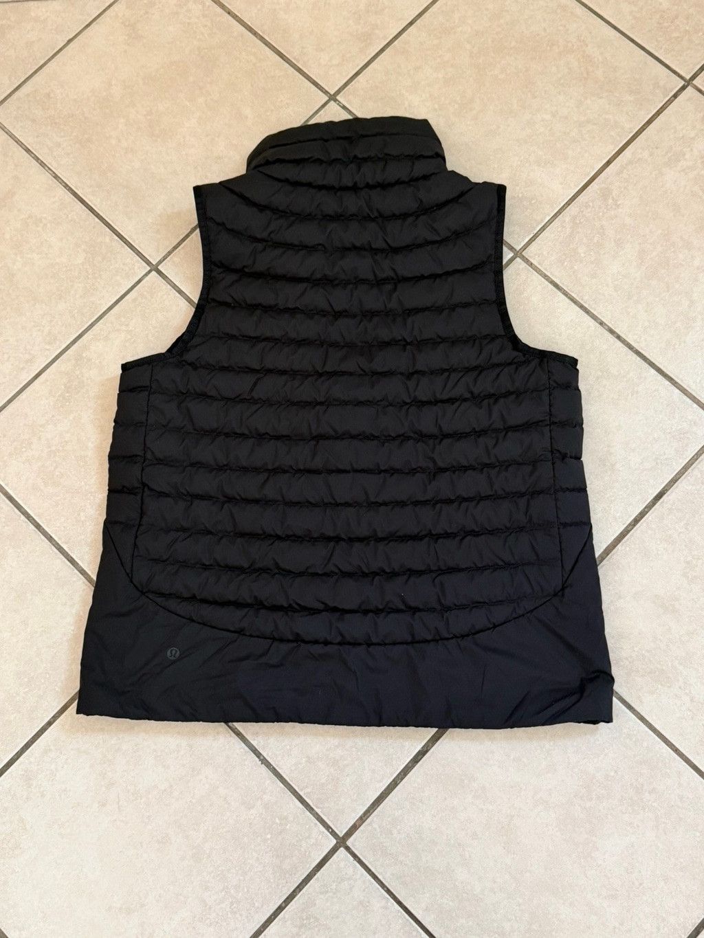 Lululemon LULULEMON LIGHTWEIGHT RELAXED FIX DOWN VEST BLACK SIZE 8 Size M / US 6-8 / IT 42-44 - 4 Thumbnail