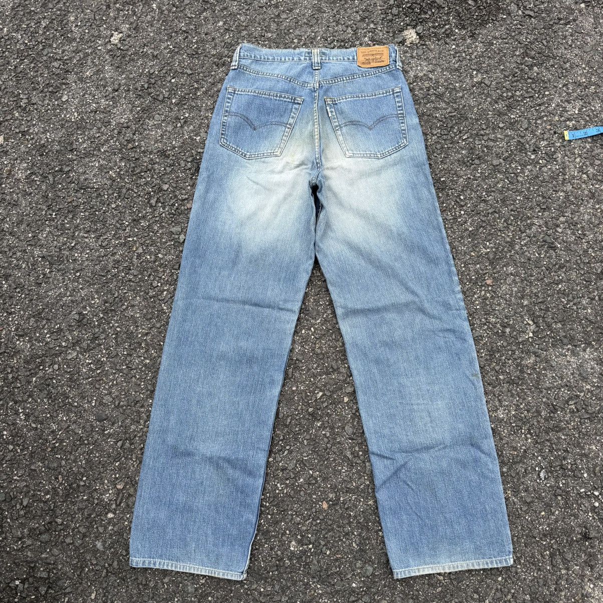 Levi's Vintage Clothing VINTAGE LEVI'S STRAUS FADED RIPPEP DENIM JEAN PANTS Size US 32 / EU 48 - 2 Thumbnail
