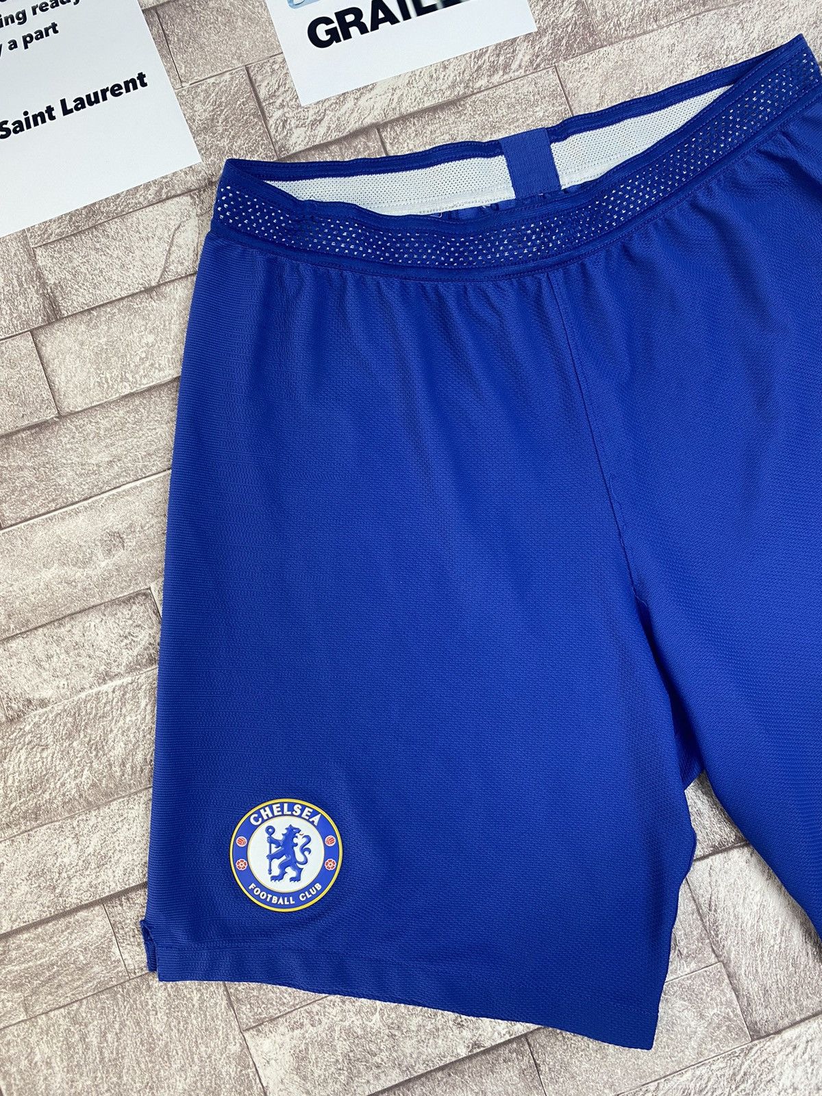 Nike × Vintage Nike Men’s 2018/19 Chelsea FC Vaporknit Match Shorts Size US 34 / EU 50 - 3 Thumbnail