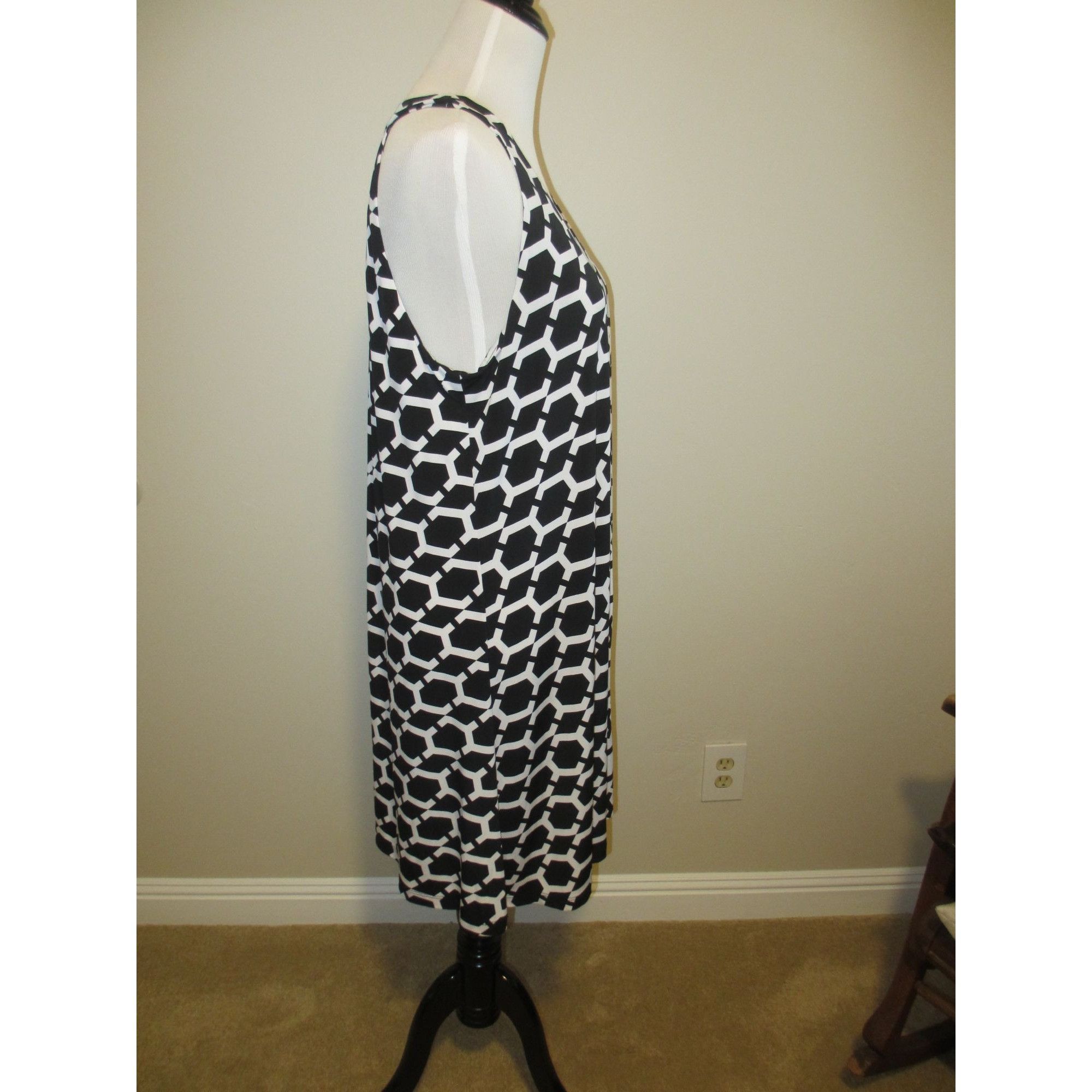 Worthington Worthington Black & White Geometric Pattern Sleeveless A-Lin Size XL / US 12-14 / IT 48-50 - 3 Thumbnail