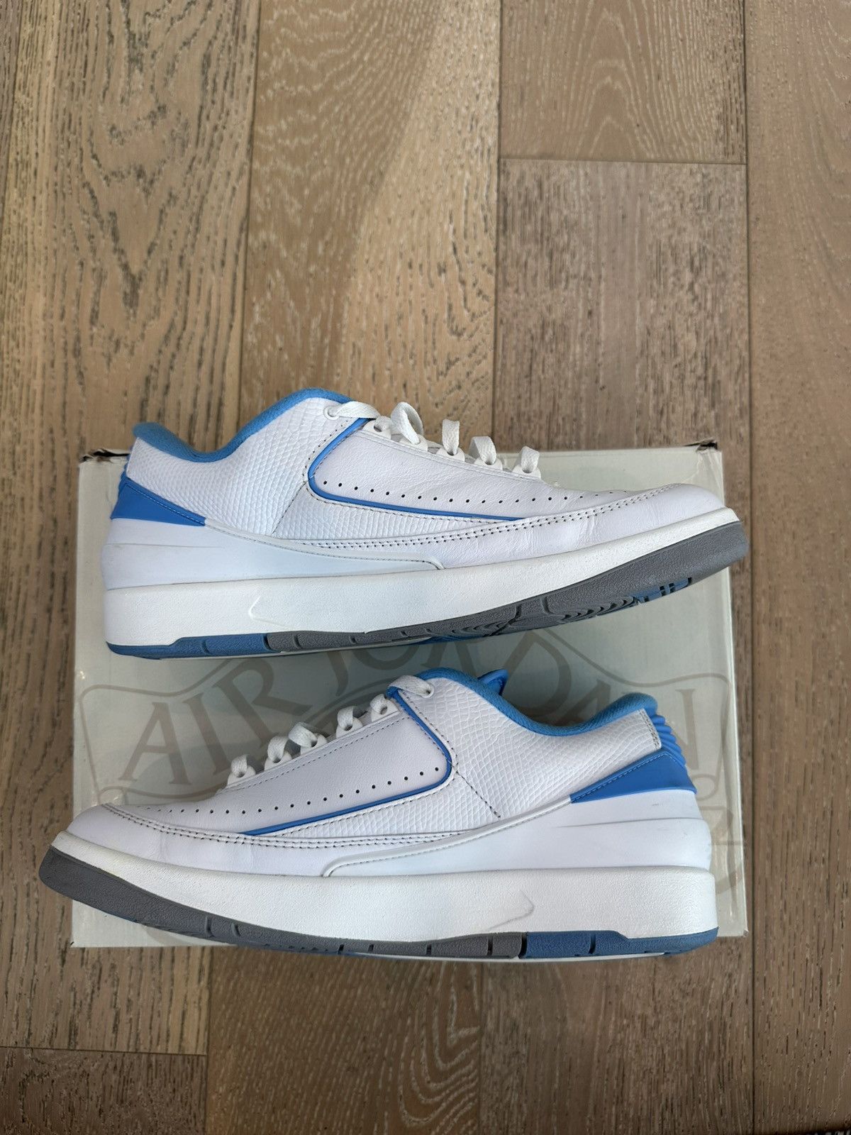 Jordan Brand Jordan 2 Retro Low UNC Size US 12 / EU 45 - 5 Thumbnail