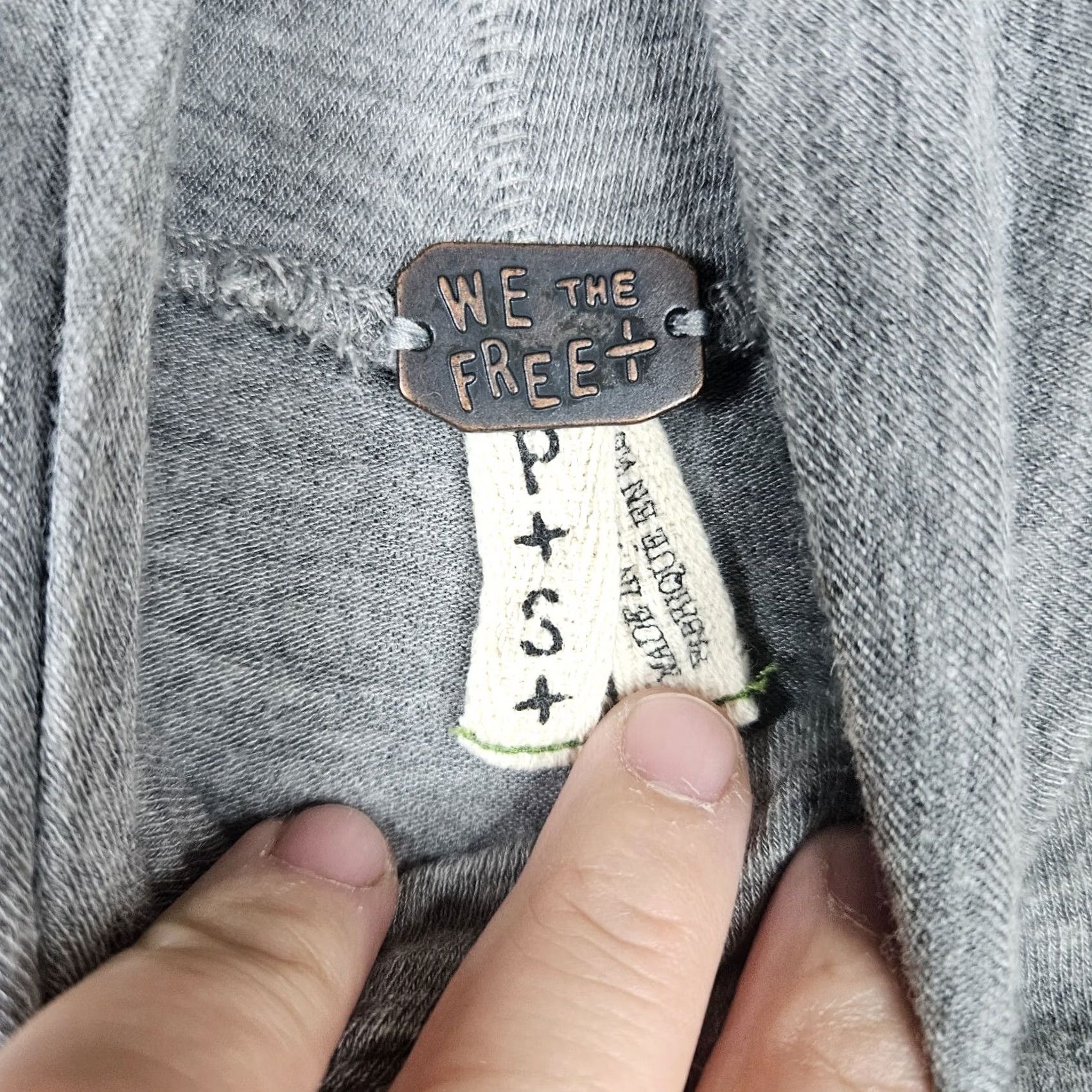 Vintage WE THE FREE Women’s Gray Oversized Turtleneck Tunic T-Shirt Size S 3/4 Sleeve Size S / US 4 / IT 40 - 5 Thumbnail