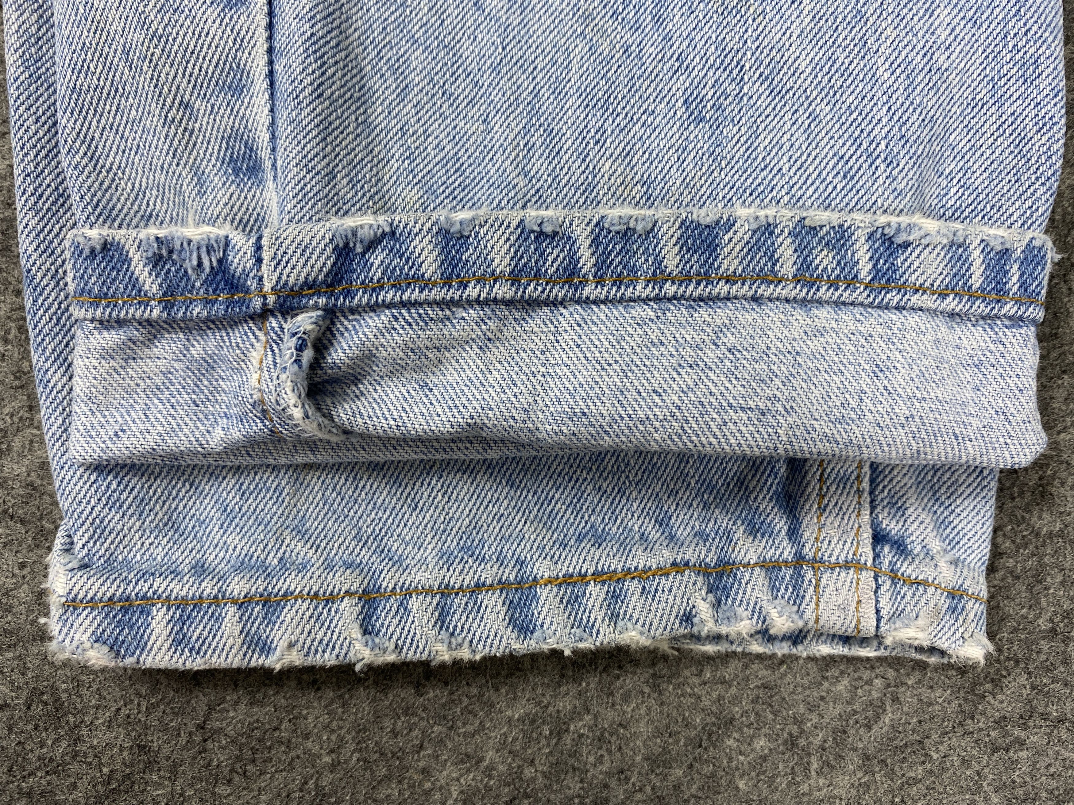 Japanese Brand Light Blue Wash Vintage Levi's 560 36x33 Denim -JN2383 Size US 36 / EU 52 - 11 Thumbnail