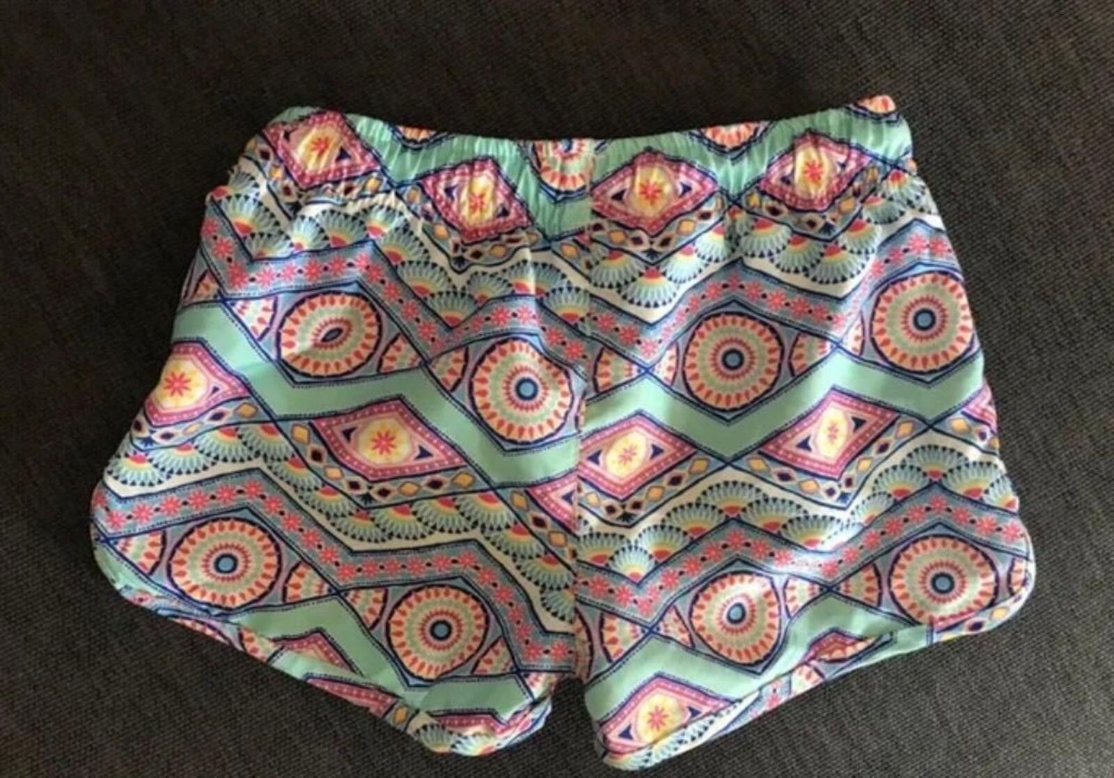 Zara Zara Girls Swim Shorts Size 9-10 Boho Print Beach Swimwear Size ONE SIZE - 2 Thumbnail