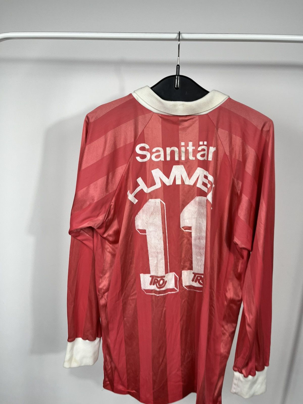 Other Vintage TRO Hummel Football Jersey Long Sleeve Red #11 L Size US L / EU 52-54 / 3 - 13 Thumbnail