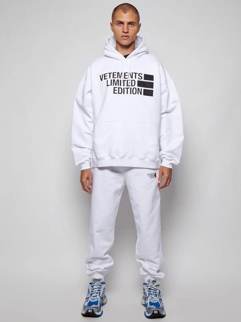 Vetements o1y0924 Sweatpant in White Size US 36 / EU 52 - 4 Thumbnail