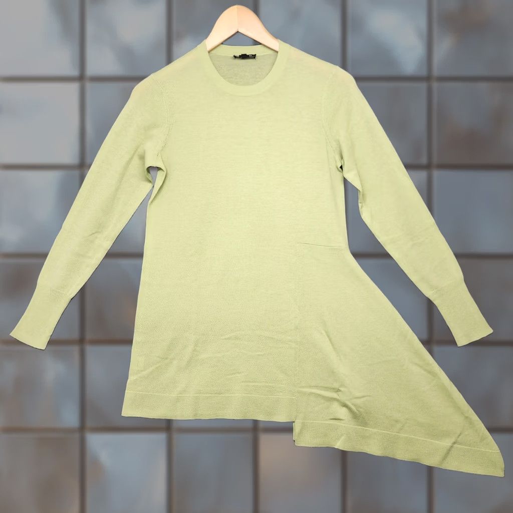 Vintage VINTAGE Worth New York Top Womens XP 100% Wool Lightweight Sweater Asymmetric Hem XS Petite Green Long Sleeve Crew Neck Pullover Dry Clean Only Womens Size XS / US 0-2 / IT 36-38 - 1 Thumbnail