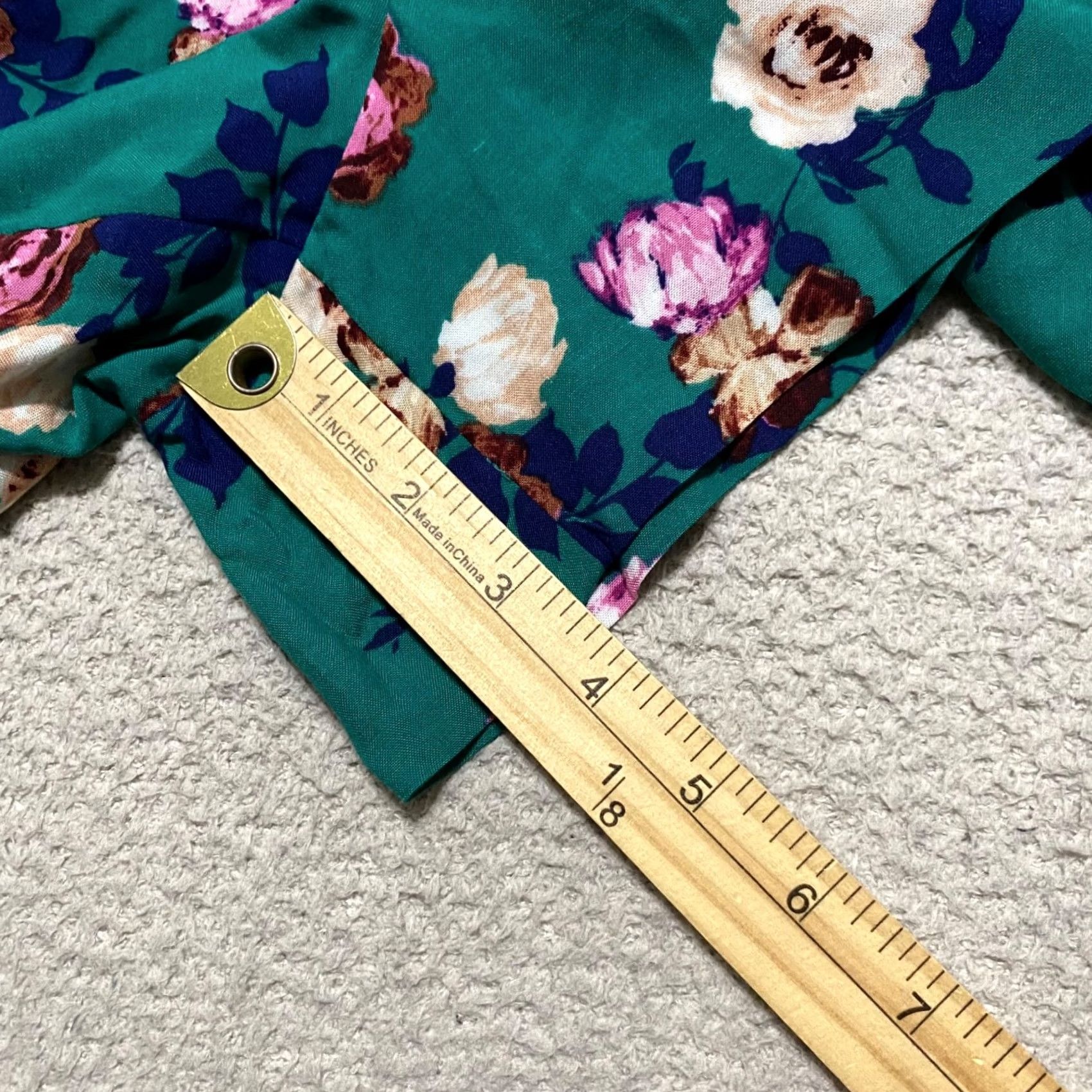 Apt. 9 Apt. 9 Shorts Womens 2XL Green Floral Pull On Elastic Waist Pockets Inseam 3" Size 40" / US 18 - 5 Thumbnail