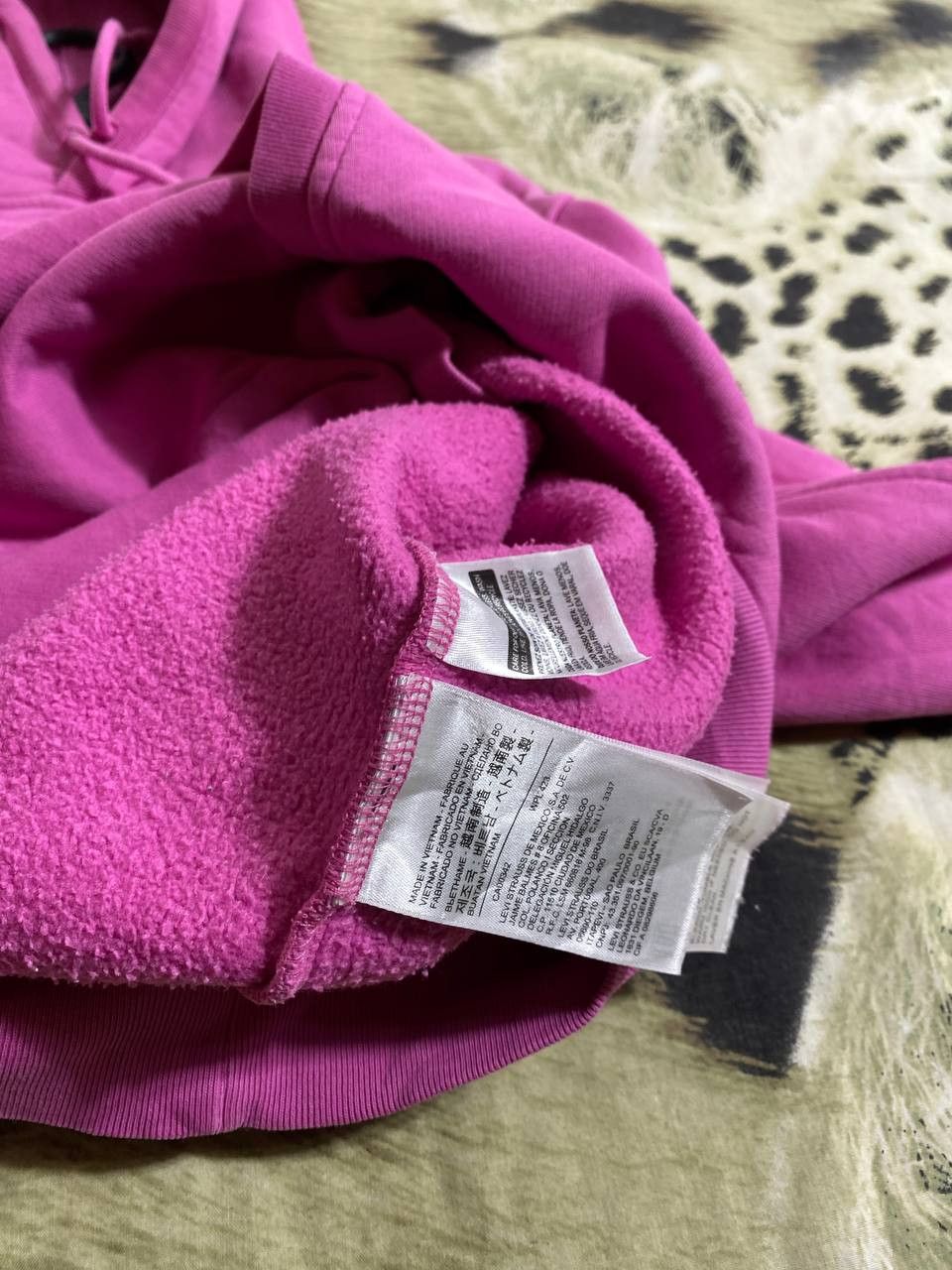 Levi's × Vintage Vintage Y2K/2000s Pink Levi’s Spellout Streetwear Hoodie! Size US XS / EU 42 / 0 - 18 Thumbnail