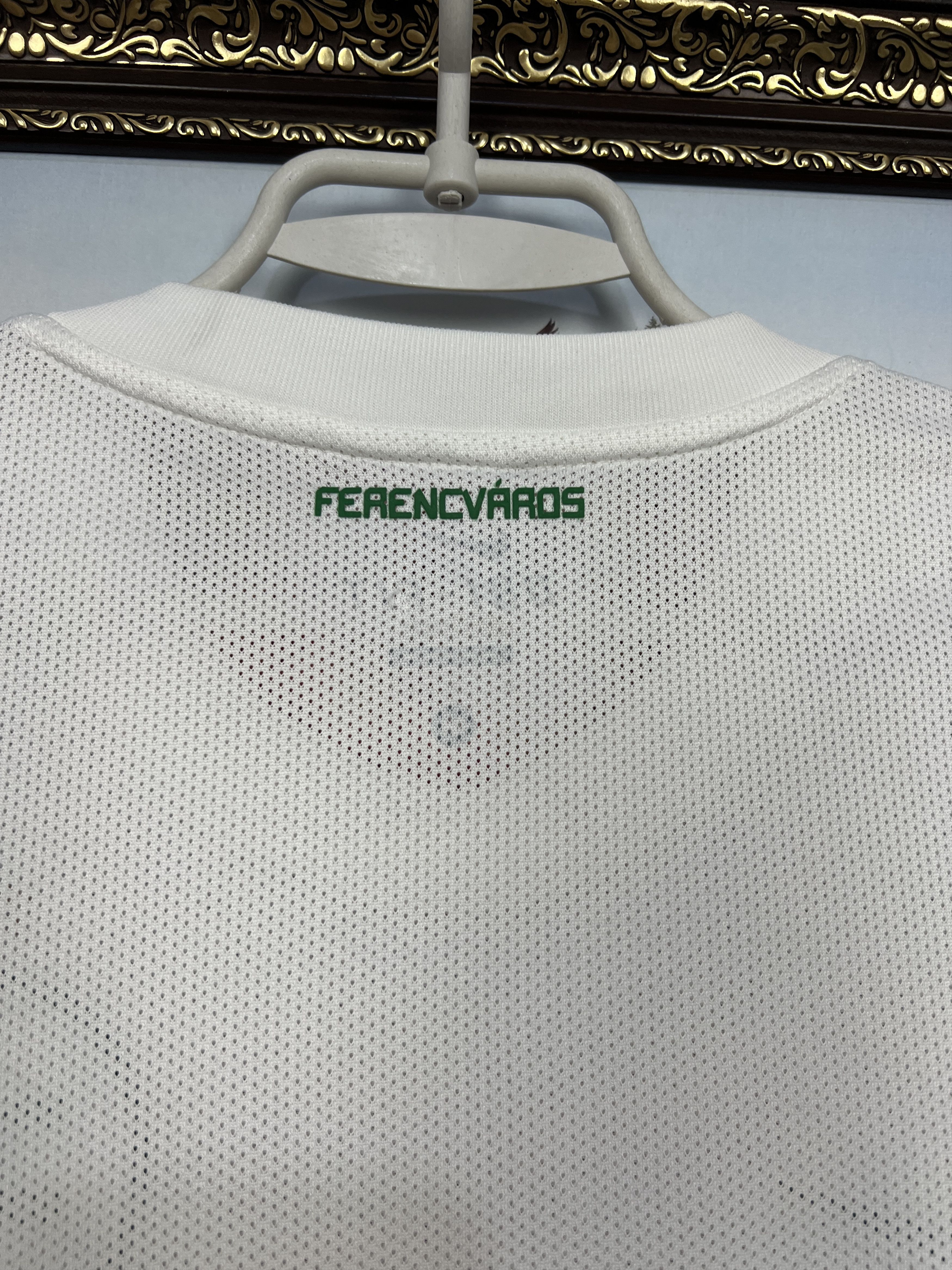 Nike Ferencvaros 2010 Away Football Shirt Soccer Nike Long Sleeve Size US M / EU 48-50 / 2 - 15 Thumbnail