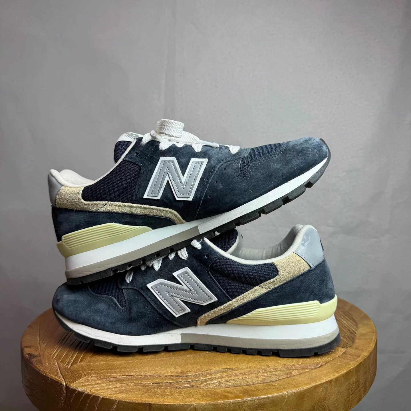 New Balance New Balance 996 Navy 9.5/10 Size US 9 / EU 42 - 2 Thumbnail