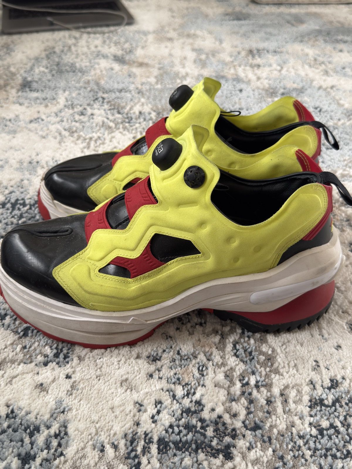 Maison Margiela × Reebok Maison Margiela x Reebok Tabi Instapump Fury Size US 10.5 / EU 43-44 - 4 Thumbnail