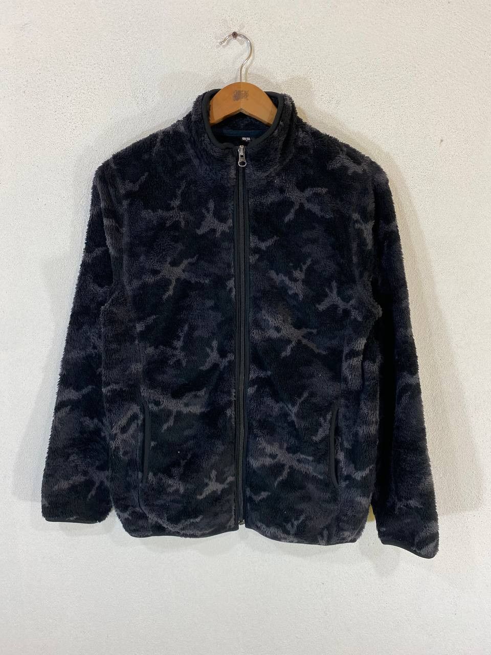 Japanese Brand × Uniqlo uniqlo japanese brands camo fleece jacket nice design Size US M / EU 48-50 / 2 - 1 Thumbnail