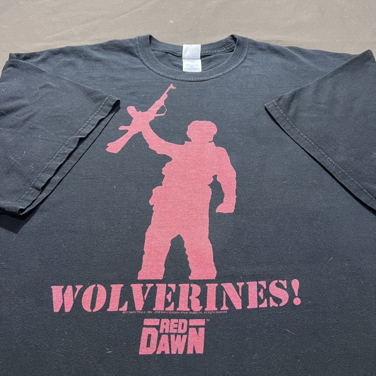 Vintage Vintage Y2K Red Dawn Wolverines military movie Tee 2XL AK 47 Size US XXL / EU 58 / 5 - 5 Thumbnail