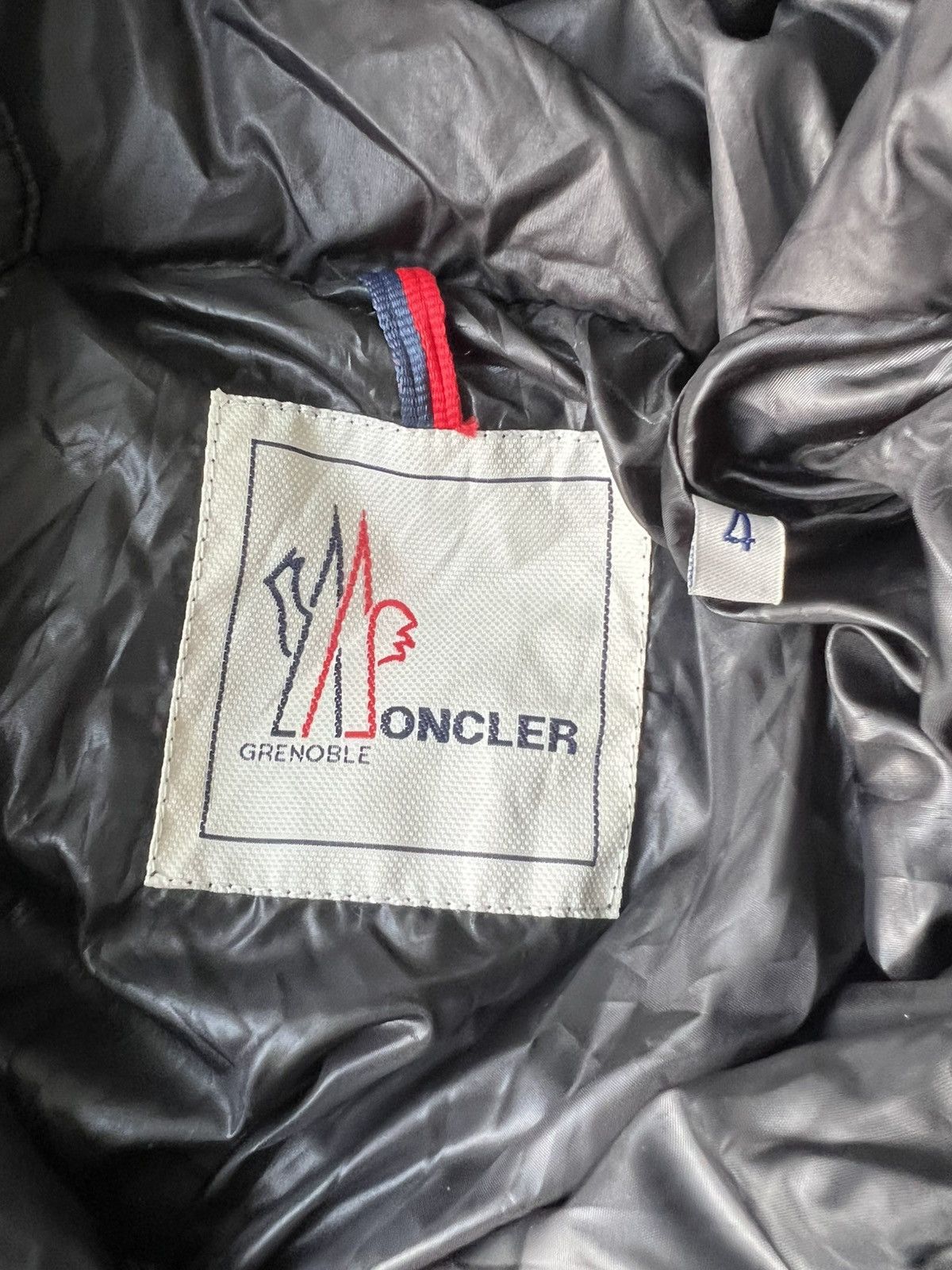 Moncler Grenoble Moncler Grenoble Tour Gilet Down Long Coat Jacket Fur Hoodie Size L / US 10 / IT 46 - 8 Thumbnail