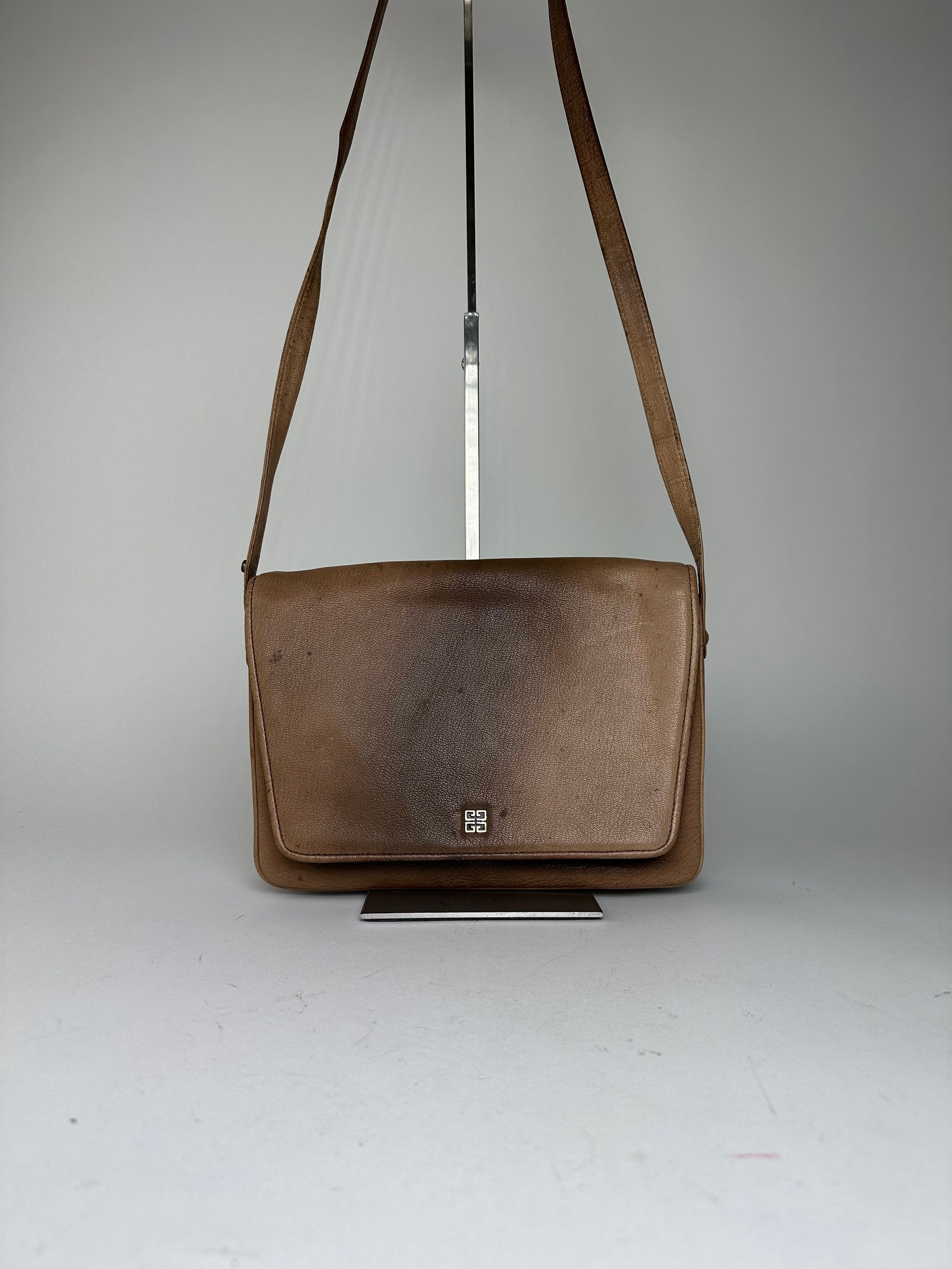 Givenchy Vintage 4G Logo Grained Leather Crossbody Bag Tan Size ONE SIZE - 1 Thumbnail