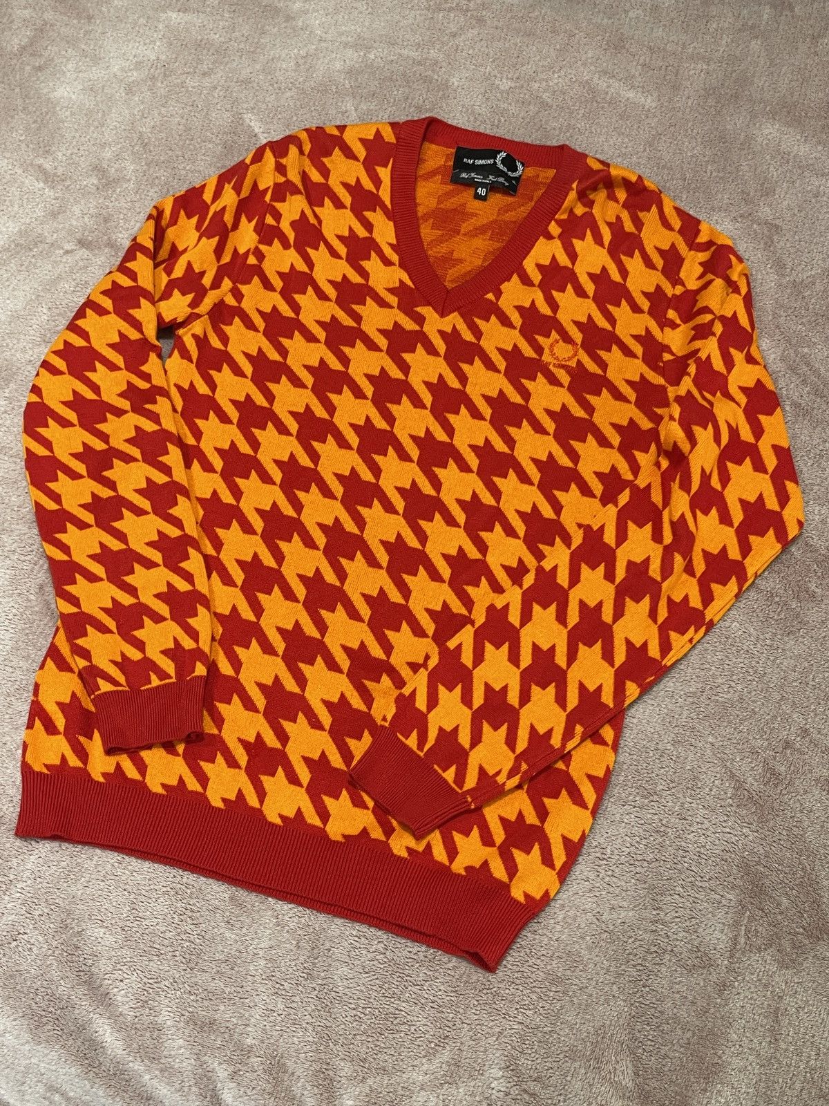 Designer × Fred Perry × Raf Simons Raf Simons Fred Perry V-neck Houndstooth College Sweater 40 Size US M / EU 48-50 / 2 - 4 Thumbnail