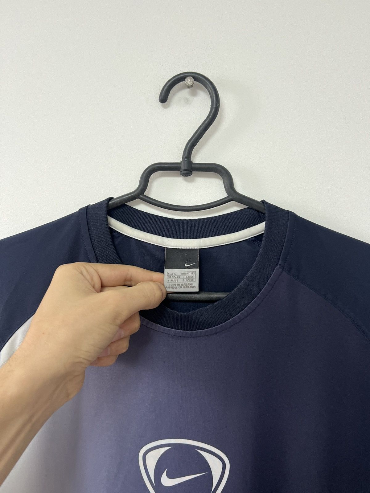 Nike Vintage 00s Nike Dri-Fit Training Big logo Jersey Football L Size US L / EU 52-54 / 3 - 7 Thumbnail