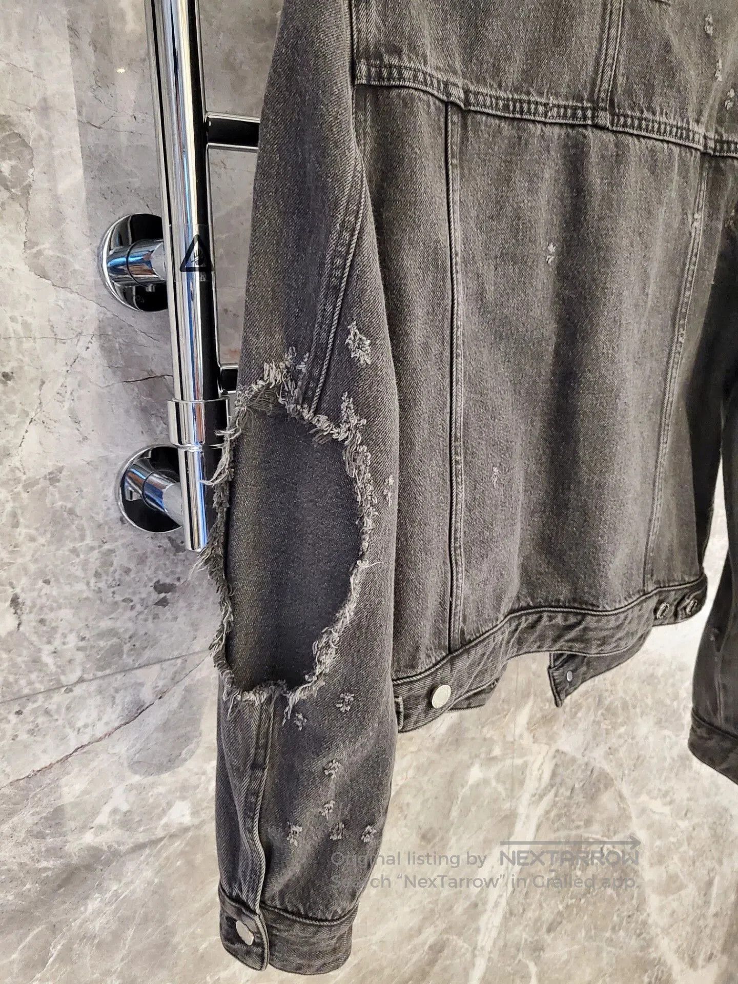 Givenchy givenchy gray distressed denim jacket. Size US M / EU 48-50 / 2 - 1 Thumbnail