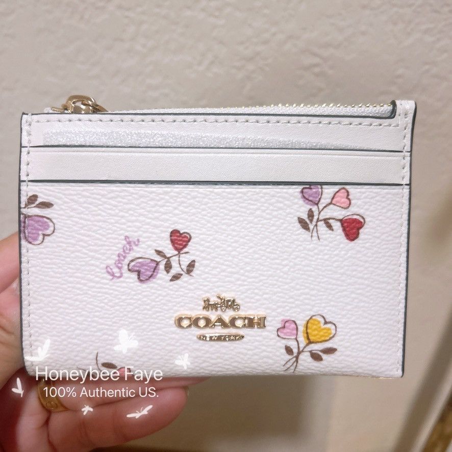 Coach Mini Skinny Id Case With Heart Print CW967 Size ONE SIZE - 1 Thumbnail