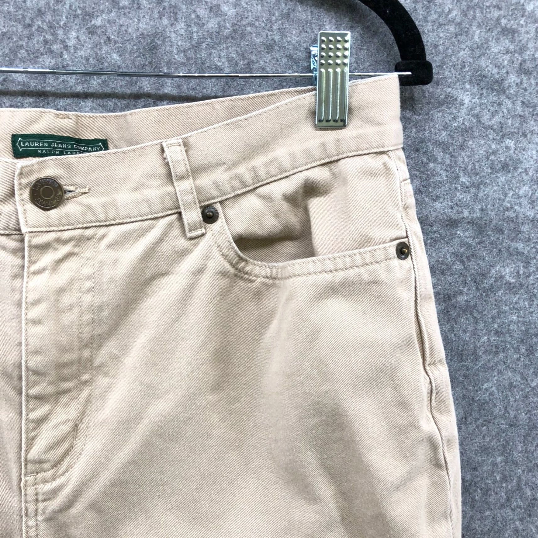 Ralph Lauren Lauren Ralph Lauren Capri Chino Pants Womens 6 Beige Twill Straight Mid Rise 10" Logo Capris Optional: Jeans? (But must only use original words) Size 28" / US 6 / IT 42 - 5 Thumbnail