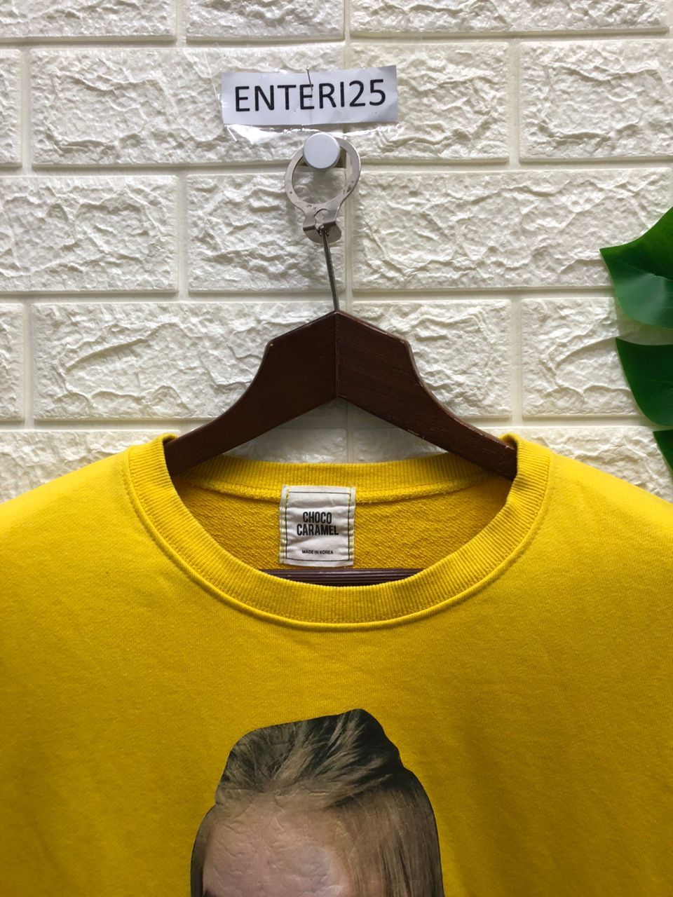 Vintage vintage Streetwear CHOCO CARAMEL TEE yellow Size US L / EU 52-54 / 3 - 7 Thumbnail