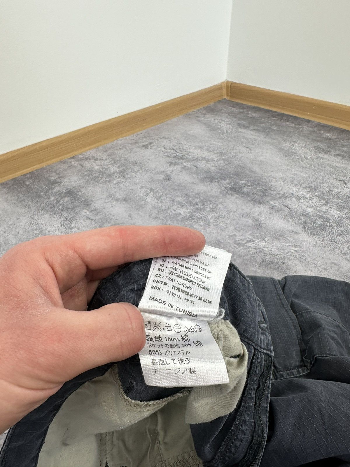 Carhartt Vintage Carhartt USA Baggy Utility Y2K Regular Cargo Pants Size US 34 / EU 50 - 18 Thumbnail