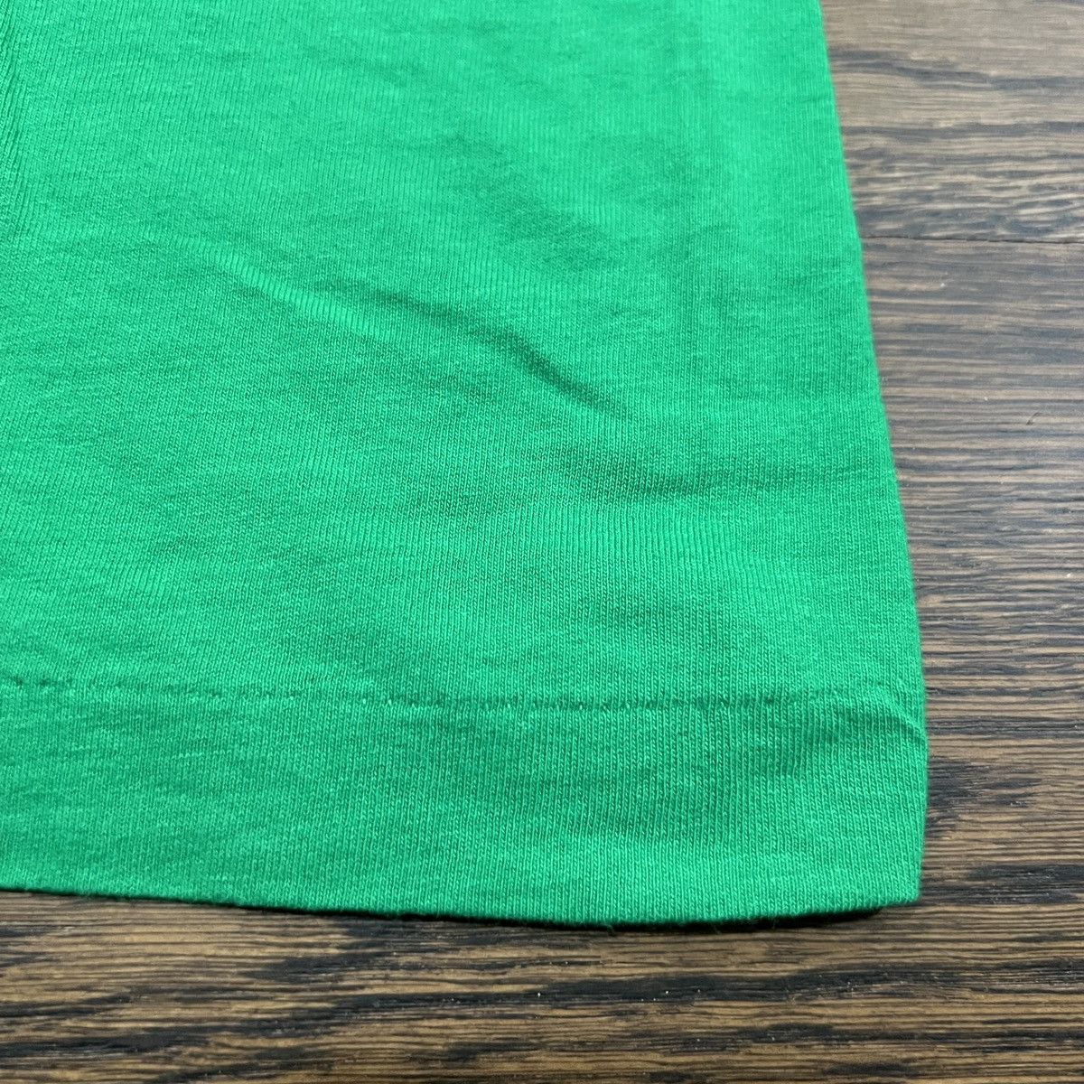 Vintage Vintage 90s Ireland tourist single stitch shirt Size US L / EU 52-54 / 3 - 4 Thumbnail