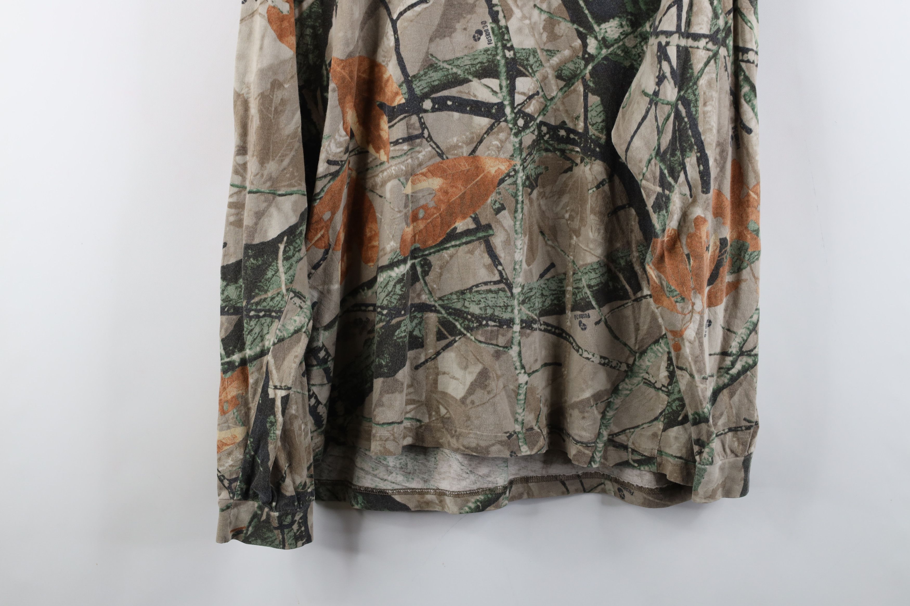 Vintage Vintage 90s Streetwear Camouflage Long Sleeve Pocket T-Shirt Size US XL / EU 56 / 4 - 13 Thumbnail