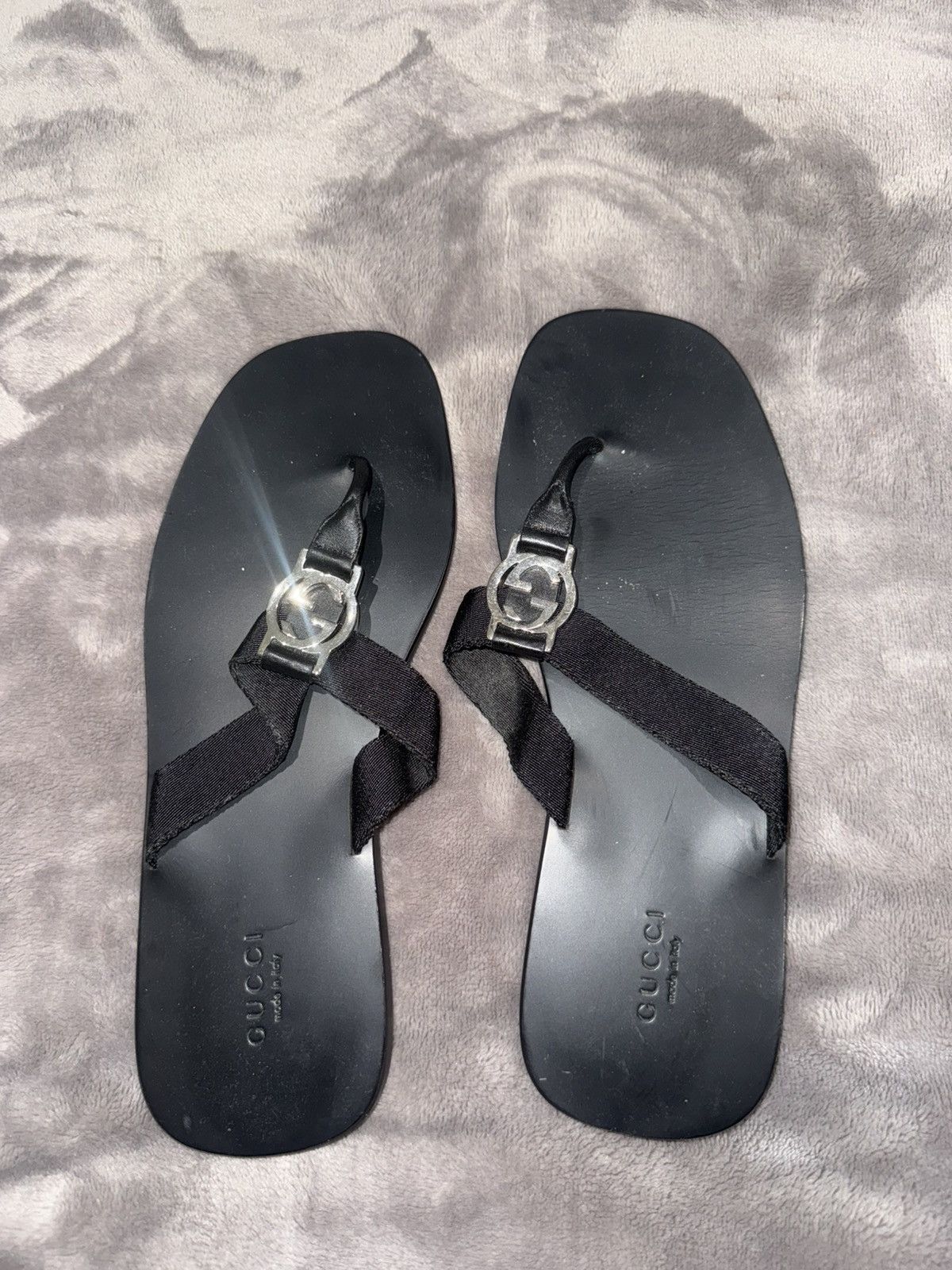 Gucci Leather Gucci Flip Flops Size US 7.5 / IT 37.5 - 10 Thumbnail