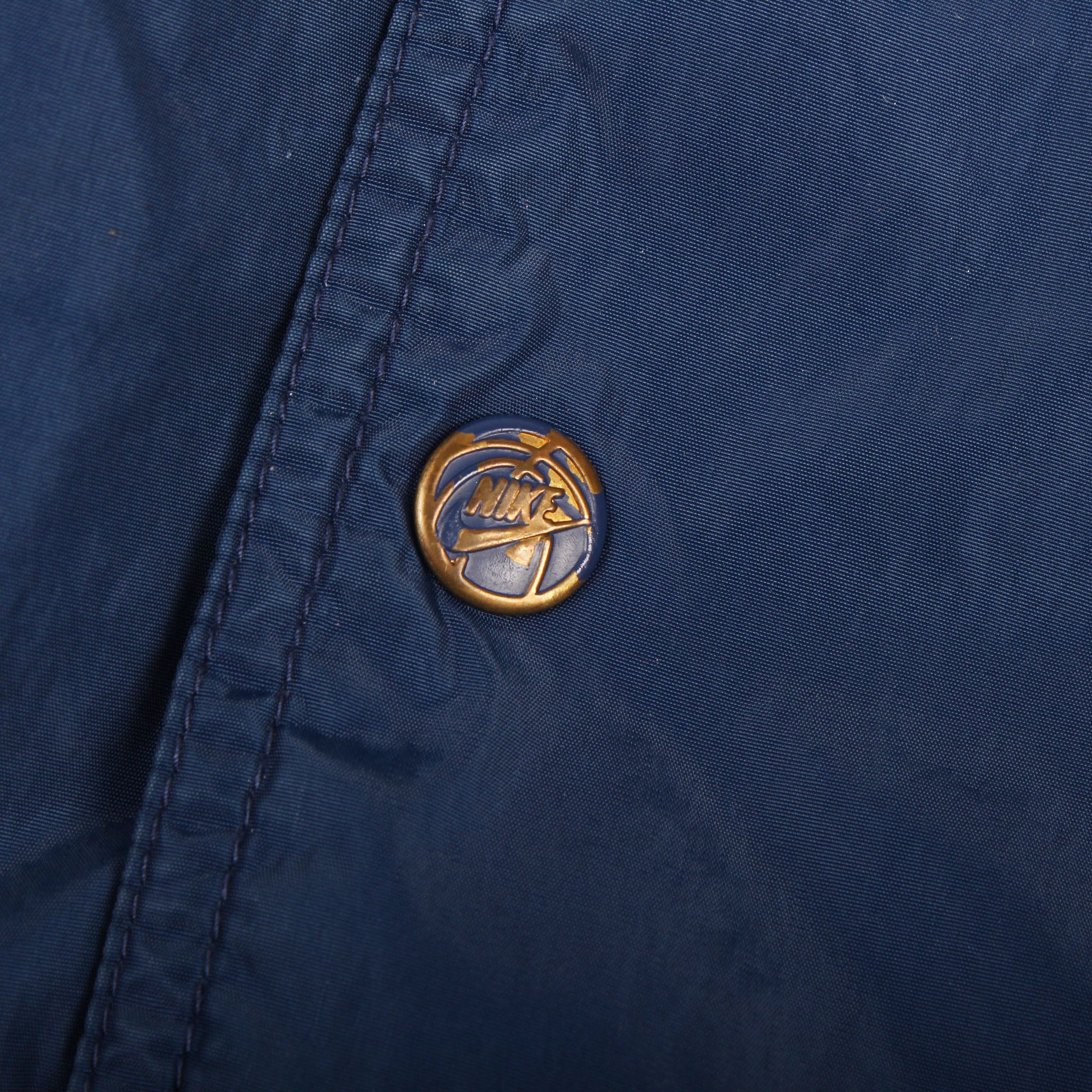 Nike × Vintage Vintage Nike Jacket Big Swoosh Logo - L Size US L / EU 52-54 / 3 - 4 Thumbnail