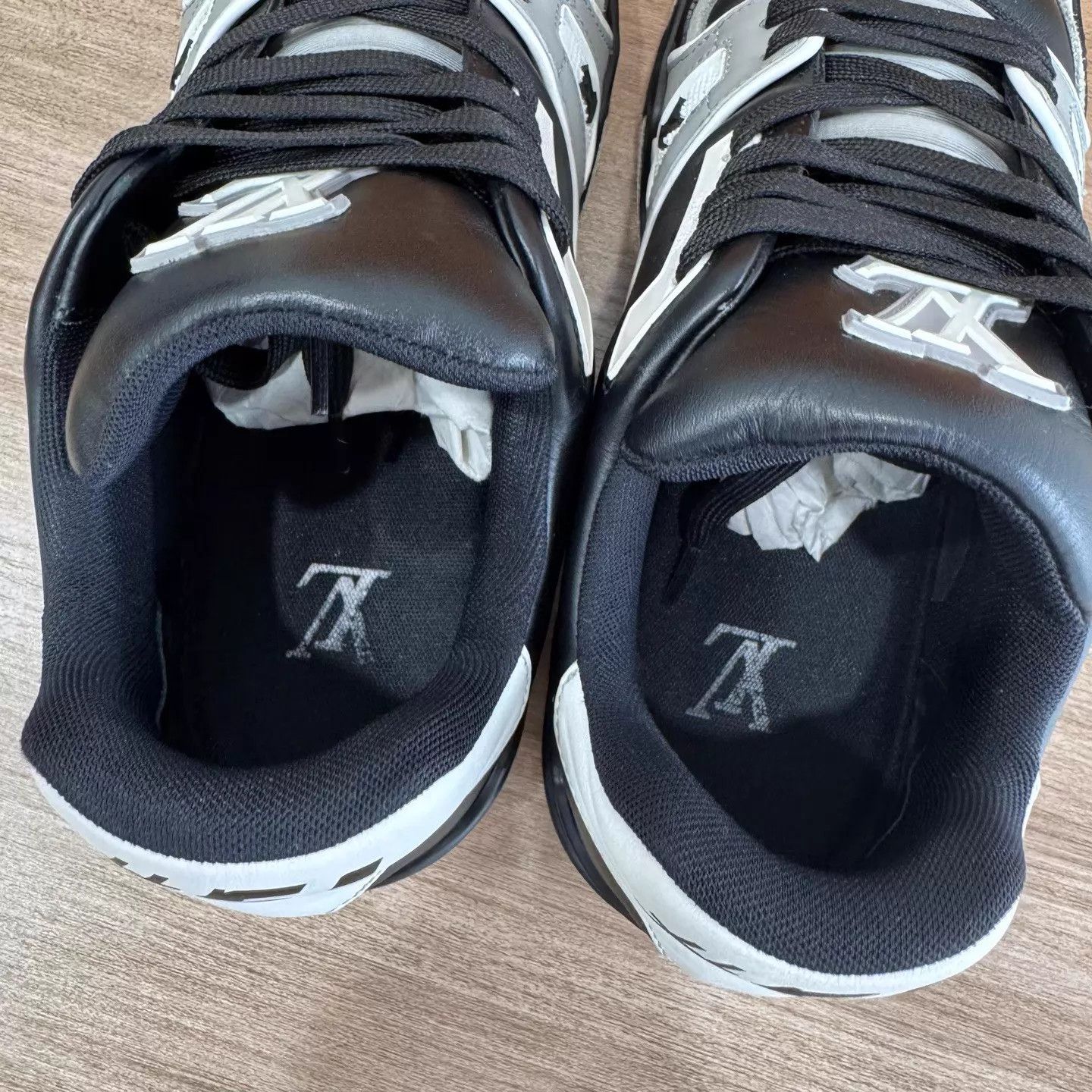 Louis Vuitton LV Trainer Black & Gray UK6.5 40.5 Size US 7.5 / EU 40-41 - 5 Thumbnail