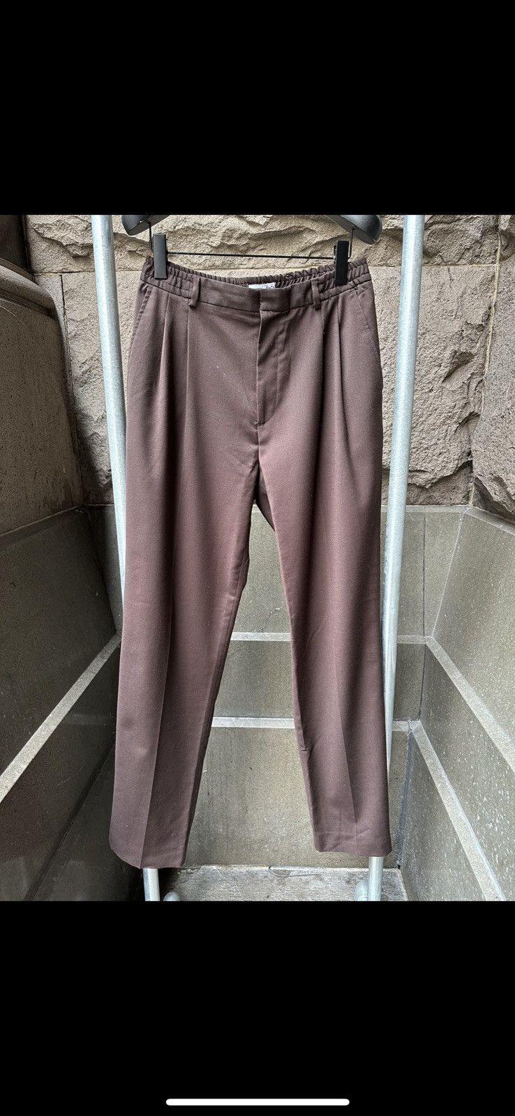 CMMN SWDN SSENSE Exclusive Brown Wool Jez Pleated Trousers Size US 30 / EU 46 - 1 Thumbnail