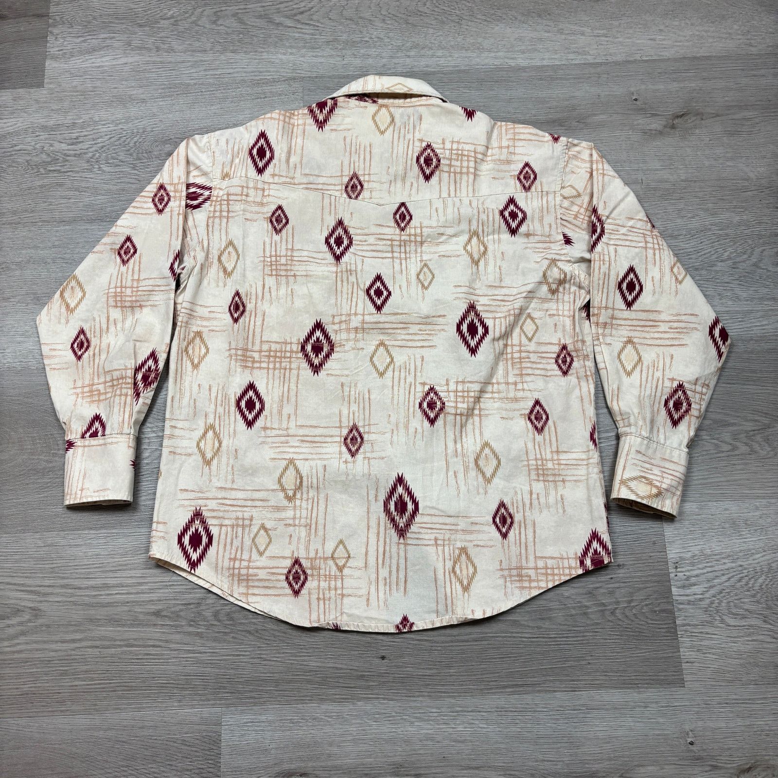 Cowboy Equipment × Vintage × Wrangler Vintage Wrangler Aztec Southwest Pearl Snap Shirt Men's XL Size US XL / EU 56 / 4 - 3 Thumbnail